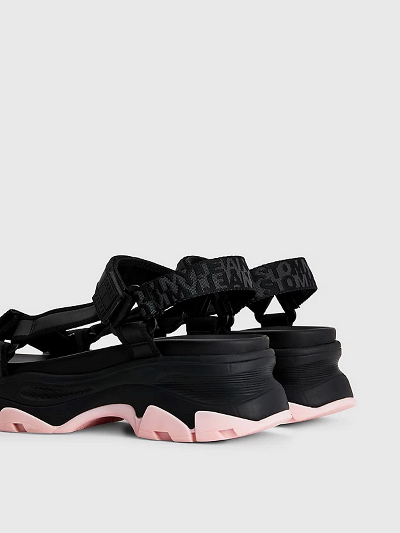 Сандалии Tommy Hilfiger модель EN0EN02074-0GJ Фото