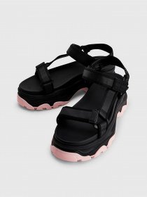 Сандалії Tommy Hilfiger модель EN0EN02074-0GJ Фото