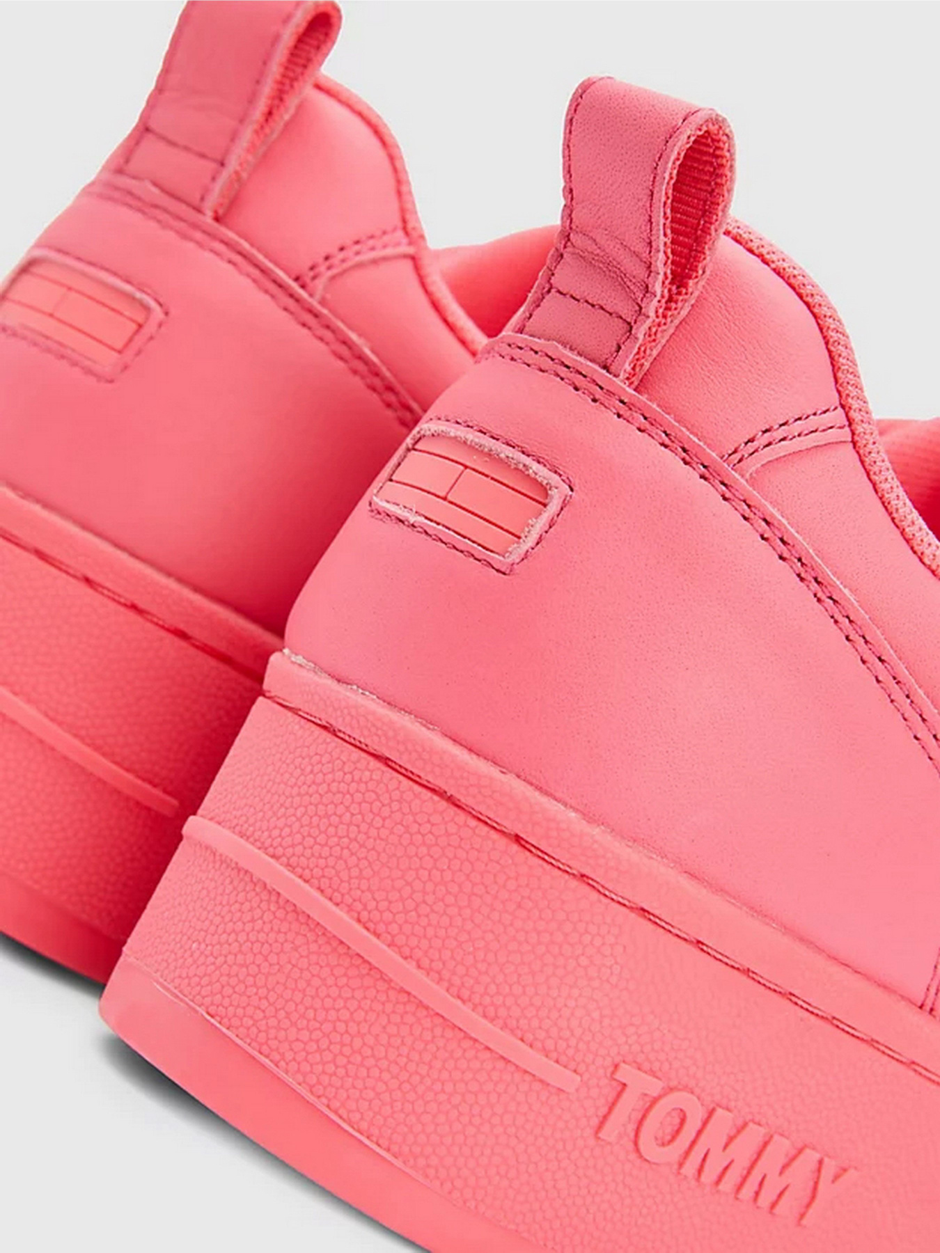 Кроссовки повседневные Tommy Hilfiger модель EN0EN02101-TJN Фото