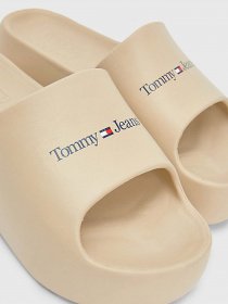 Шлепанцы Tommy Hilfiger модель EN0EN02134-AB9 Шлепанцы Tommy Hilfiger модель EN0EN02134-AB9 Фото