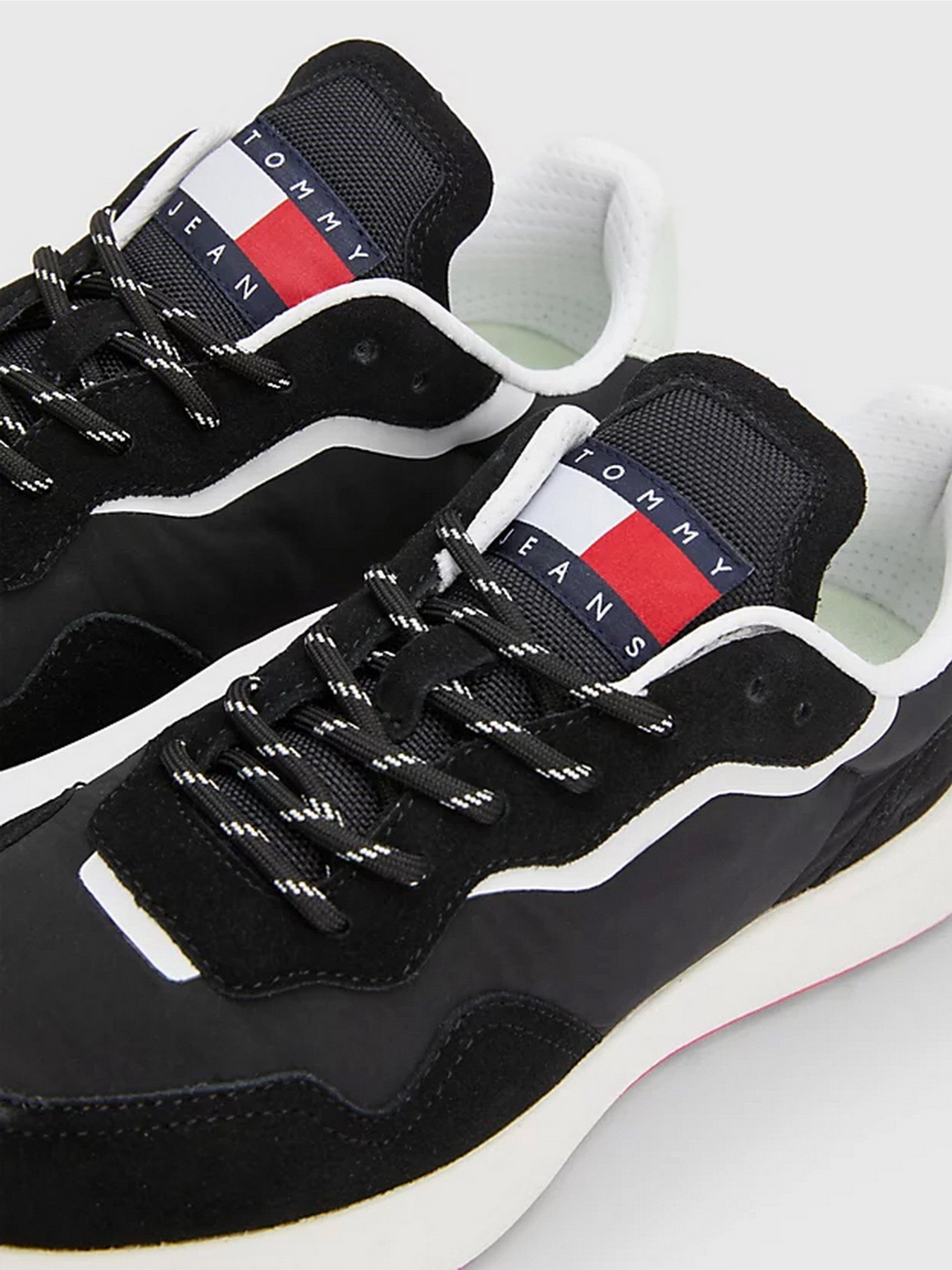 Кроссовки Tommy Hilfiger модель EN0EN02143-0GJ Фото