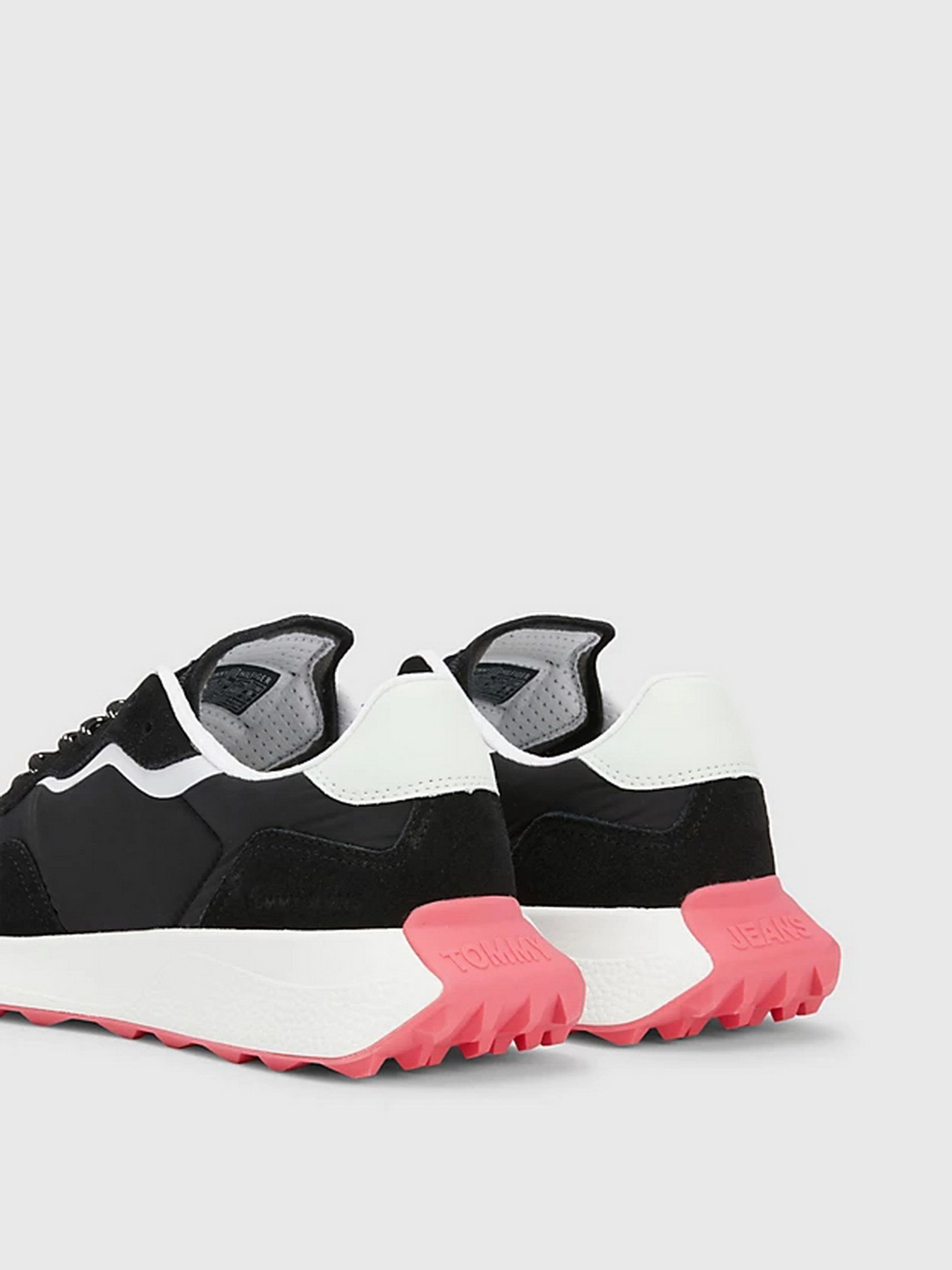 Кросівки повсякденні Tommy Hilfiger модель EN0EN02143-0GJ Фото