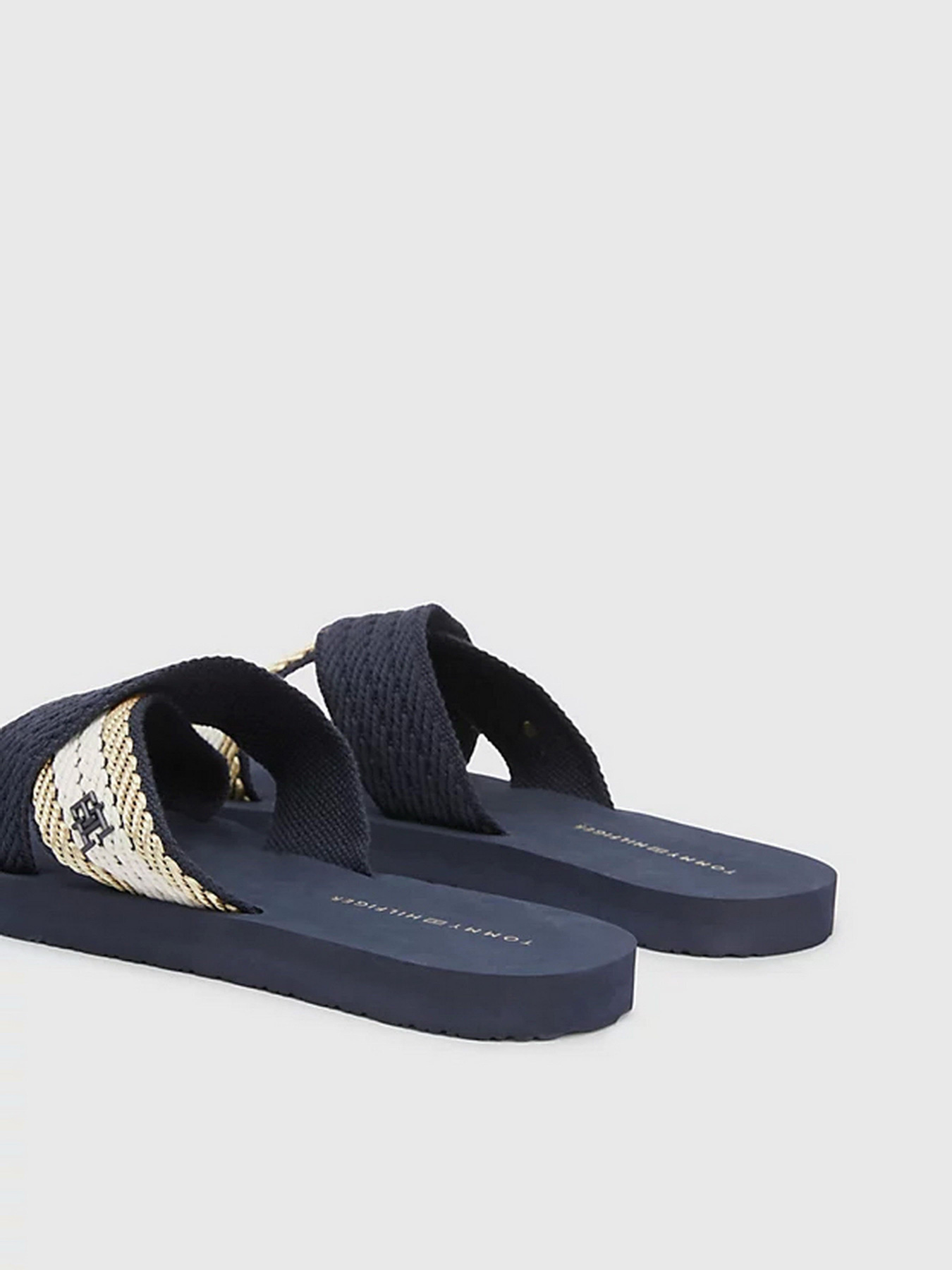 Шлепанцы Tommy Hilfiger модель FW0FW06963-DW6 Фото