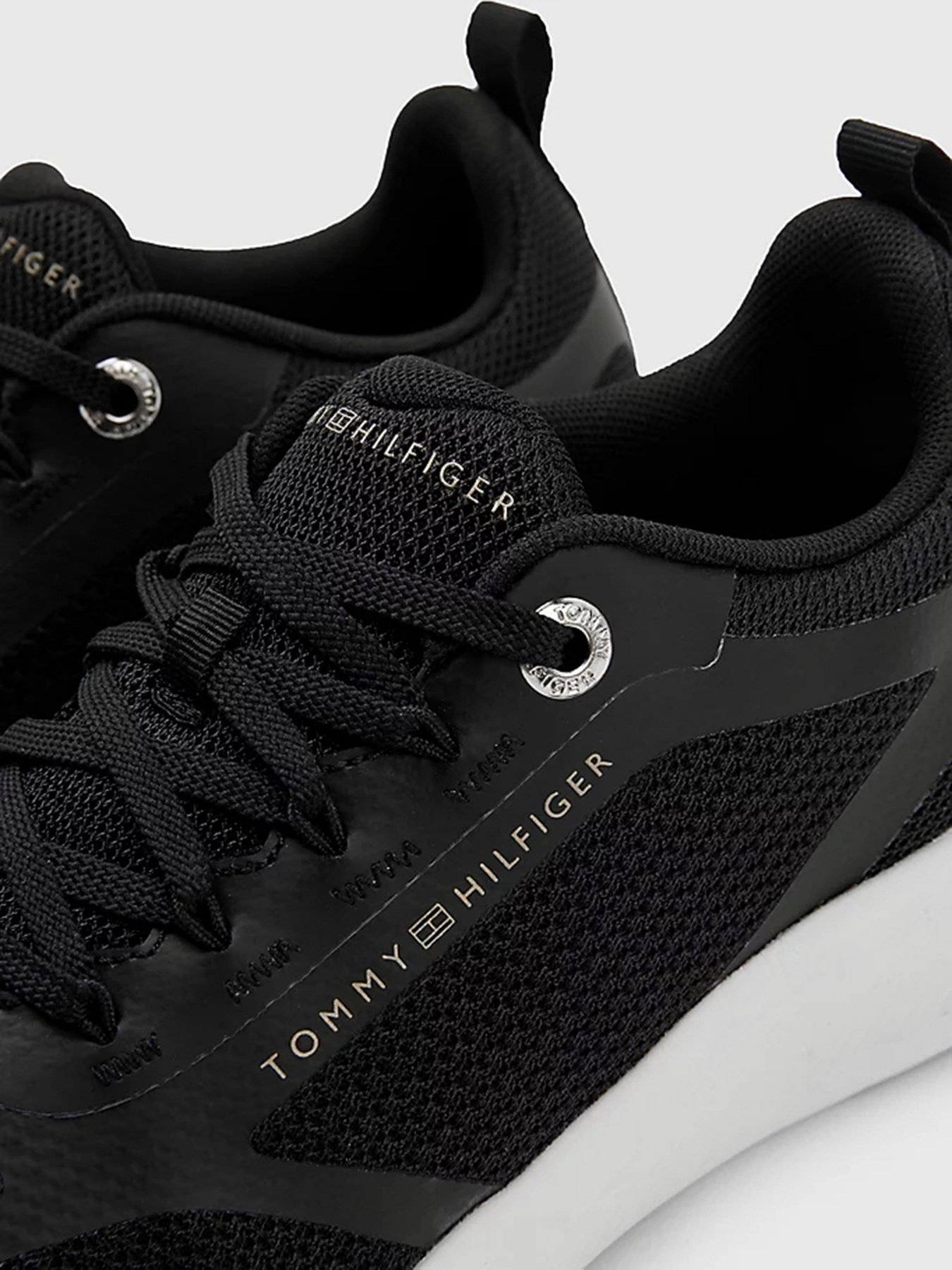 Кросівки повсякденні Tommy Hilfiger модель FW0FW06981-BDS Фото