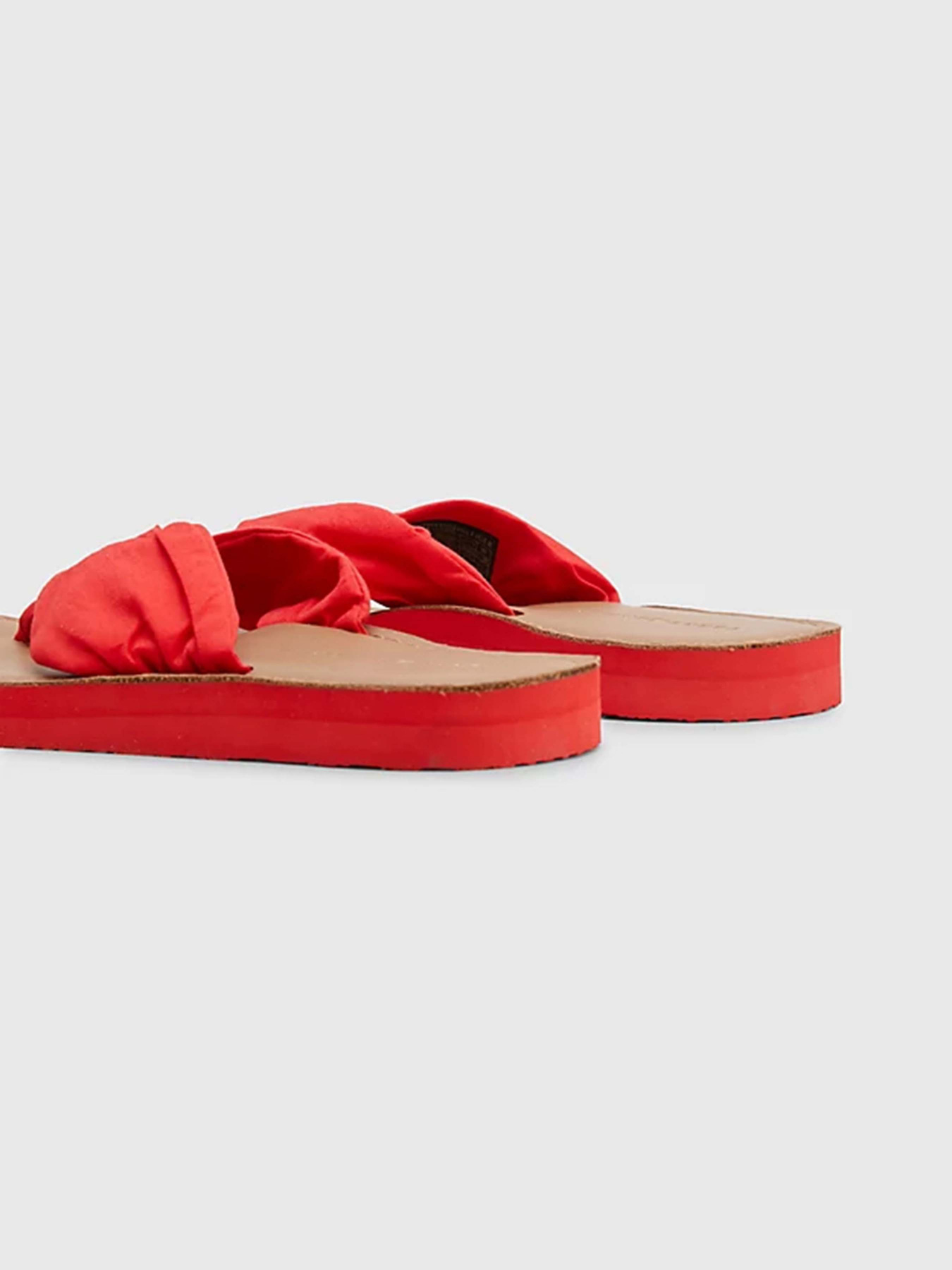 В'єтнамки Tommy Hilfiger модель FW0FW06985-SNE В'єтнамки Tommy Hilfiger модель FW0FW06985-SNE Фото