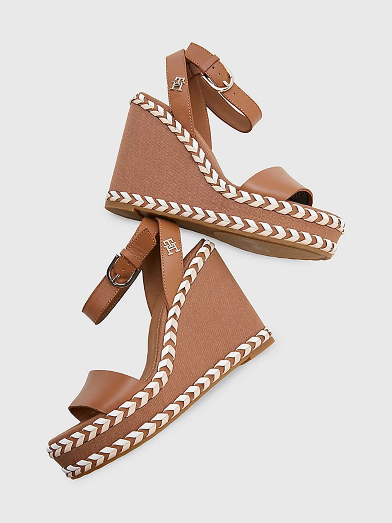 Босоножки Tommy Hilfiger модель FW0FW07009-GU9 Фото