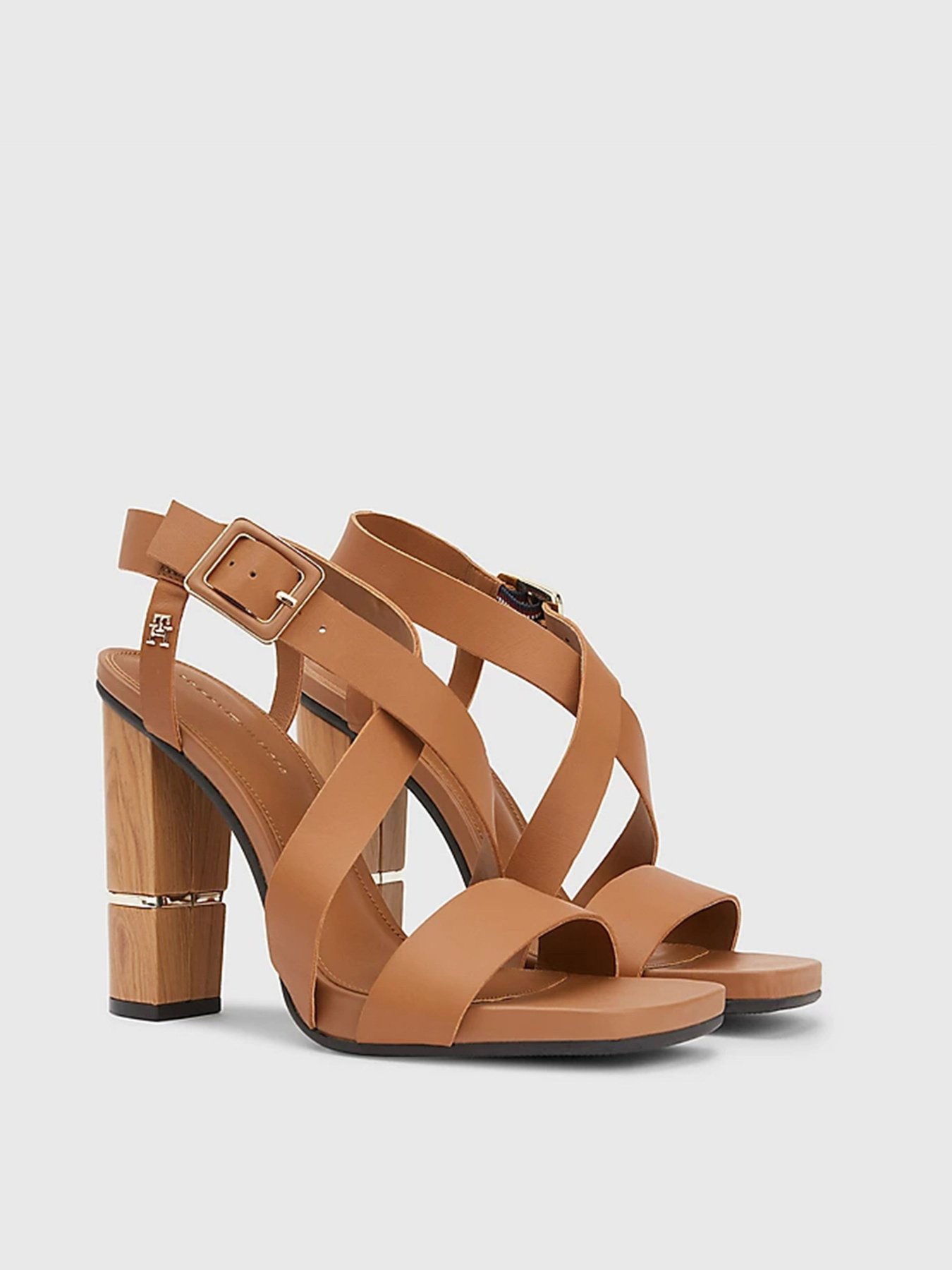 Босоніжки Tommy Hilfiger модель FW0FW07016-GU9 Фото