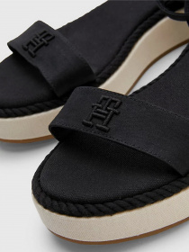 Сандалии Tommy Hilfiger модель FW0FW07019-BDS Сандалии Tommy Hilfiger модель FW0FW07019-BDS Фото