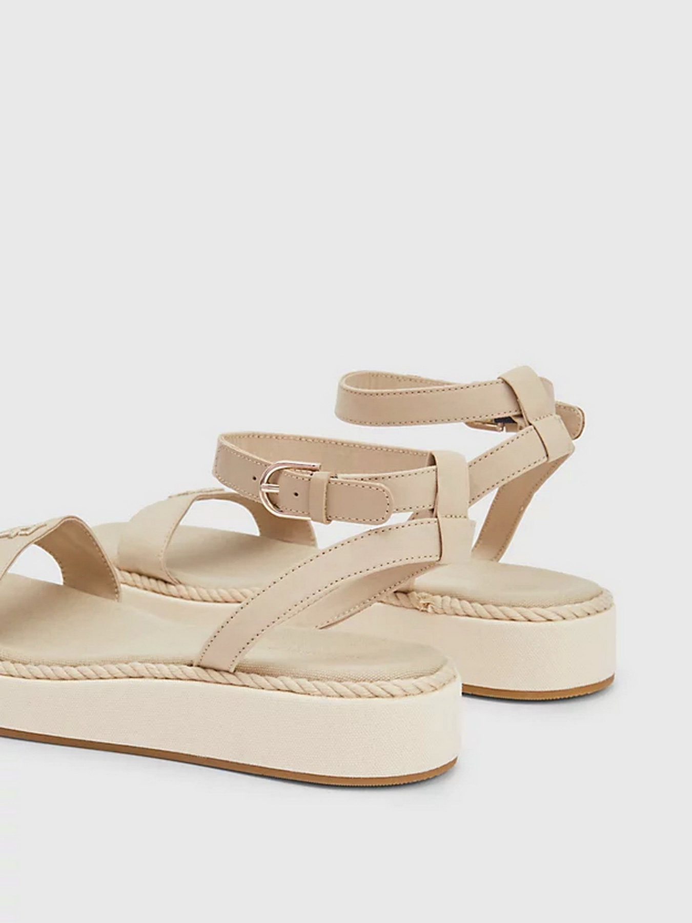 Сандалии Tommy Hilfiger модель FW0FW07019-RBT Фото