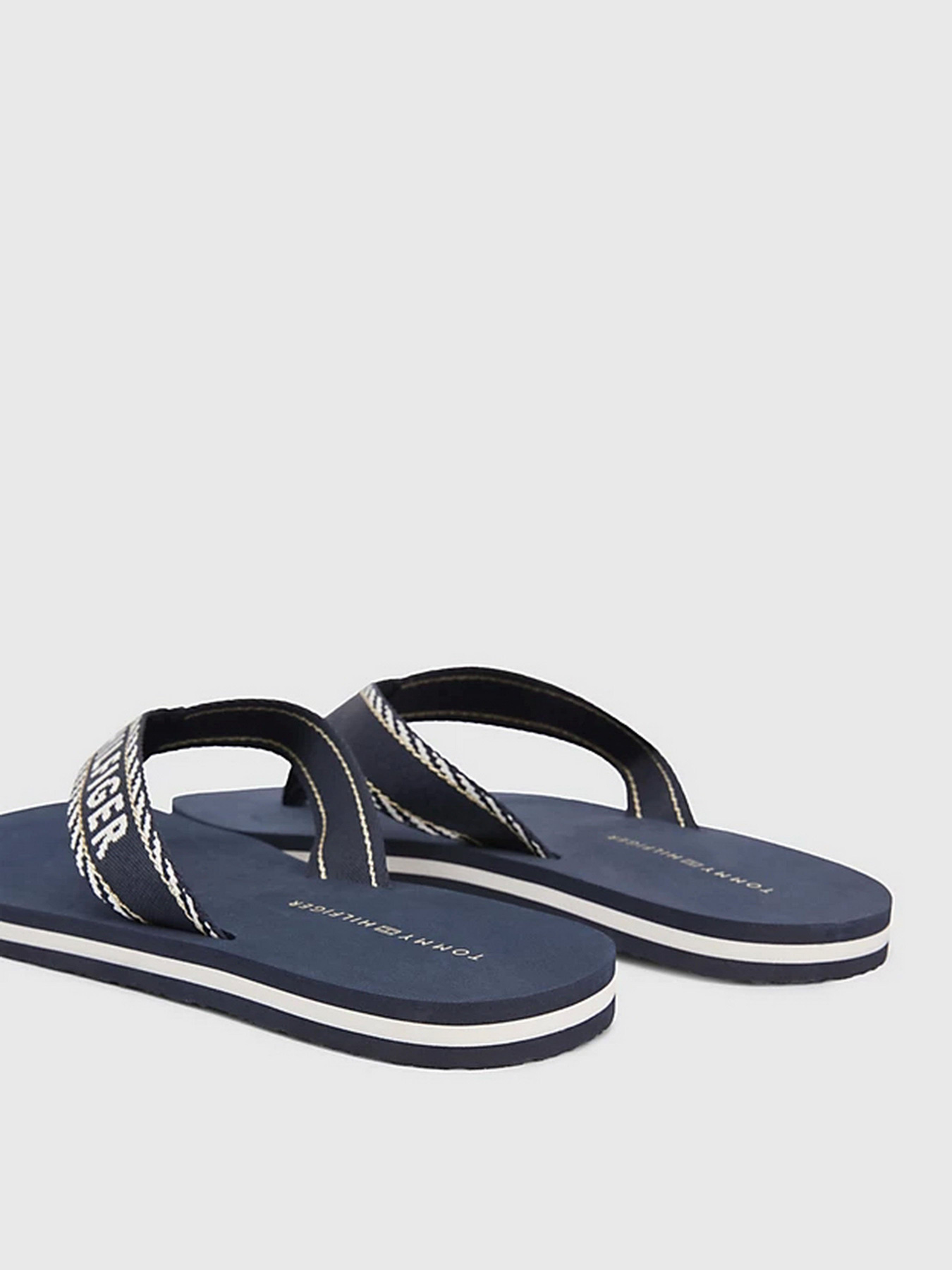 Вьетнамки Tommy Hilfiger модель FW0FW07143-DW6 Фото