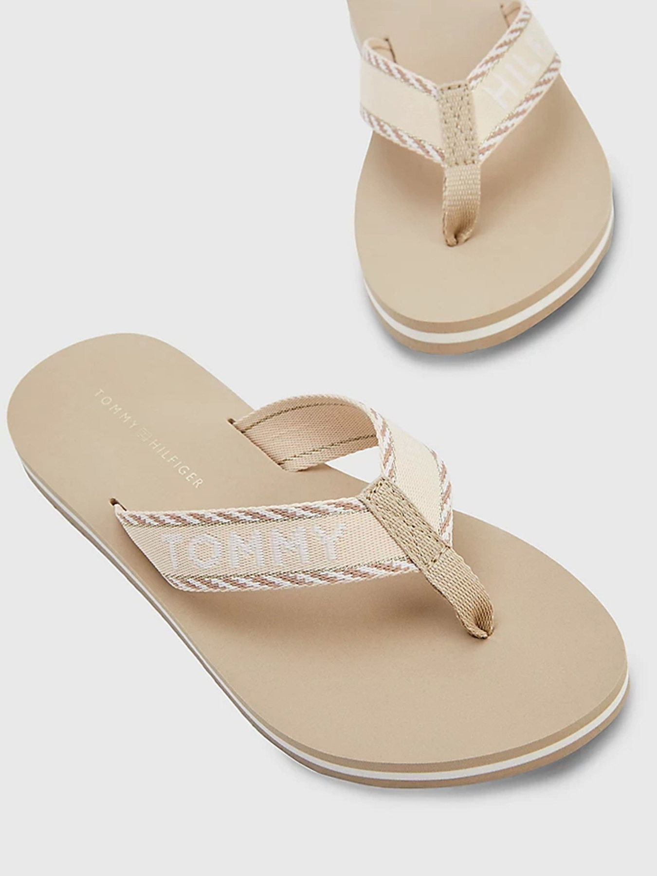 Вьетнамки Tommy Hilfiger модель FW0FW07143-RBT Фото