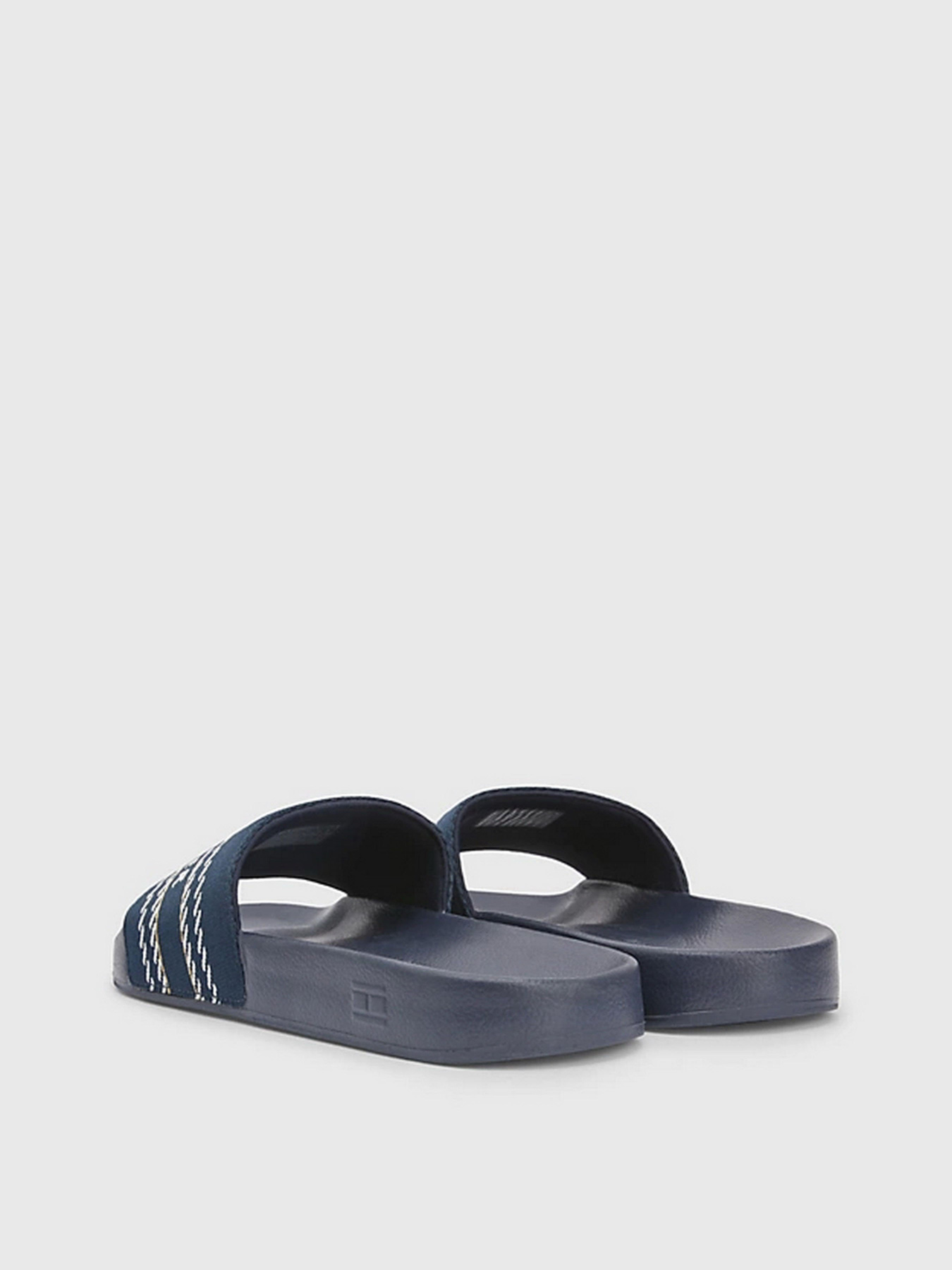 Шлепанцы Tommy Hilfiger модель FW0FW07153-DW6 Фото