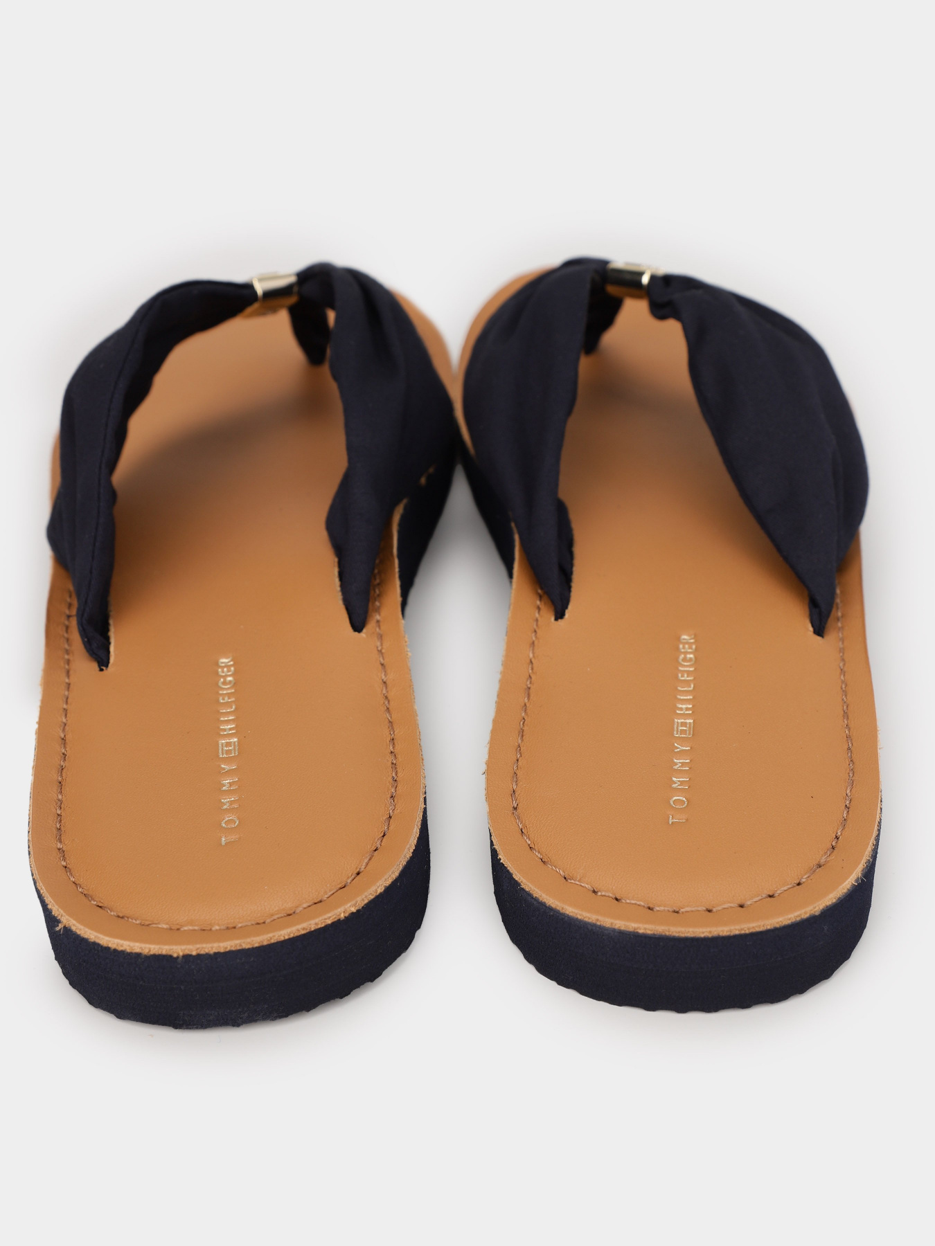 Вьетнамки Tommy Hilfiger модель FW0FW06985-DW6 Фото