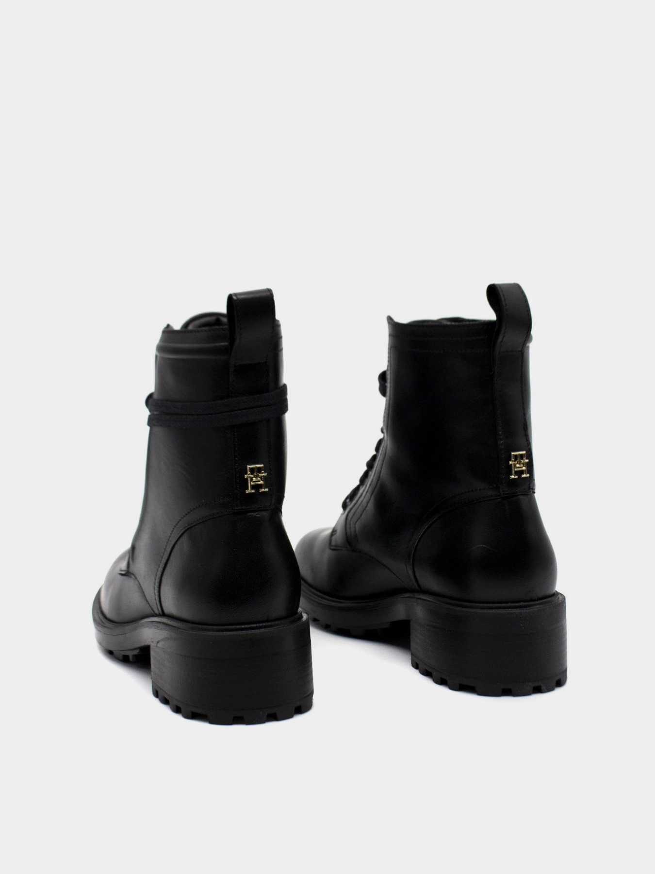 Ботинки Tommy Hilfiger Essential Biker Boot модель FW0FW07355-BDS Фото