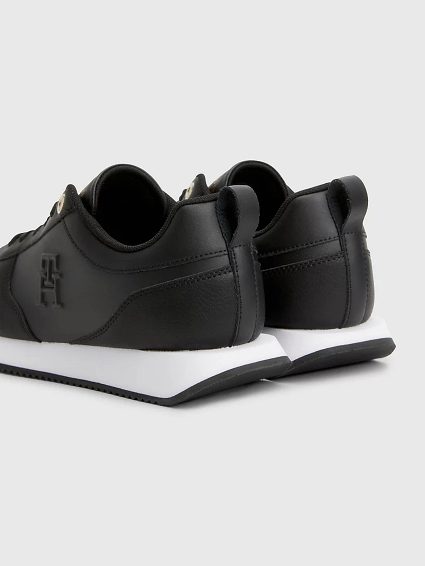 Кросівки повсякденні Tommy Hilfiger MONOGRAM RUNNER модель FW0FW07285-BDS Фото