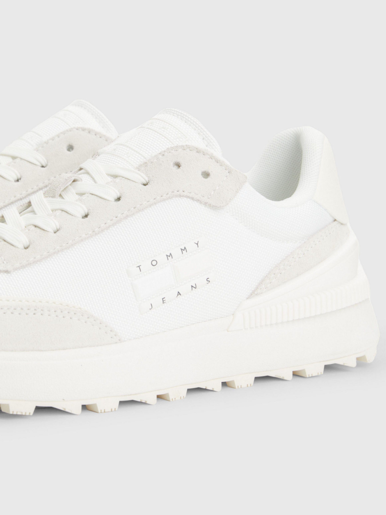 Кросівки повсякденні Tommy Hilfiger RECYCLED TEXTILE CLEAT RUNNER модель EN0EN02358-YBL Фото