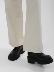 Броги Tommy Hilfiger CHUNKY CLEAT LEATHER DERBY модель EN0EN02219-BDS Фото