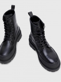 Черевики Tommy Hilfiger CHUNKY CLEAT LEATHER ANKLE модель EN0EN02217-BDS Фото