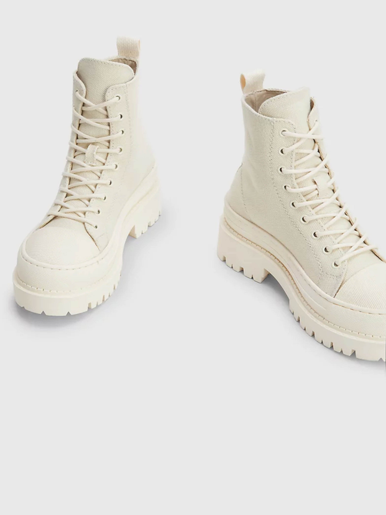 Ботинки Tommy Hilfiger CHUNKY CLEAT CANVAS ANKLE модель EN0EN02216-AEV Фото