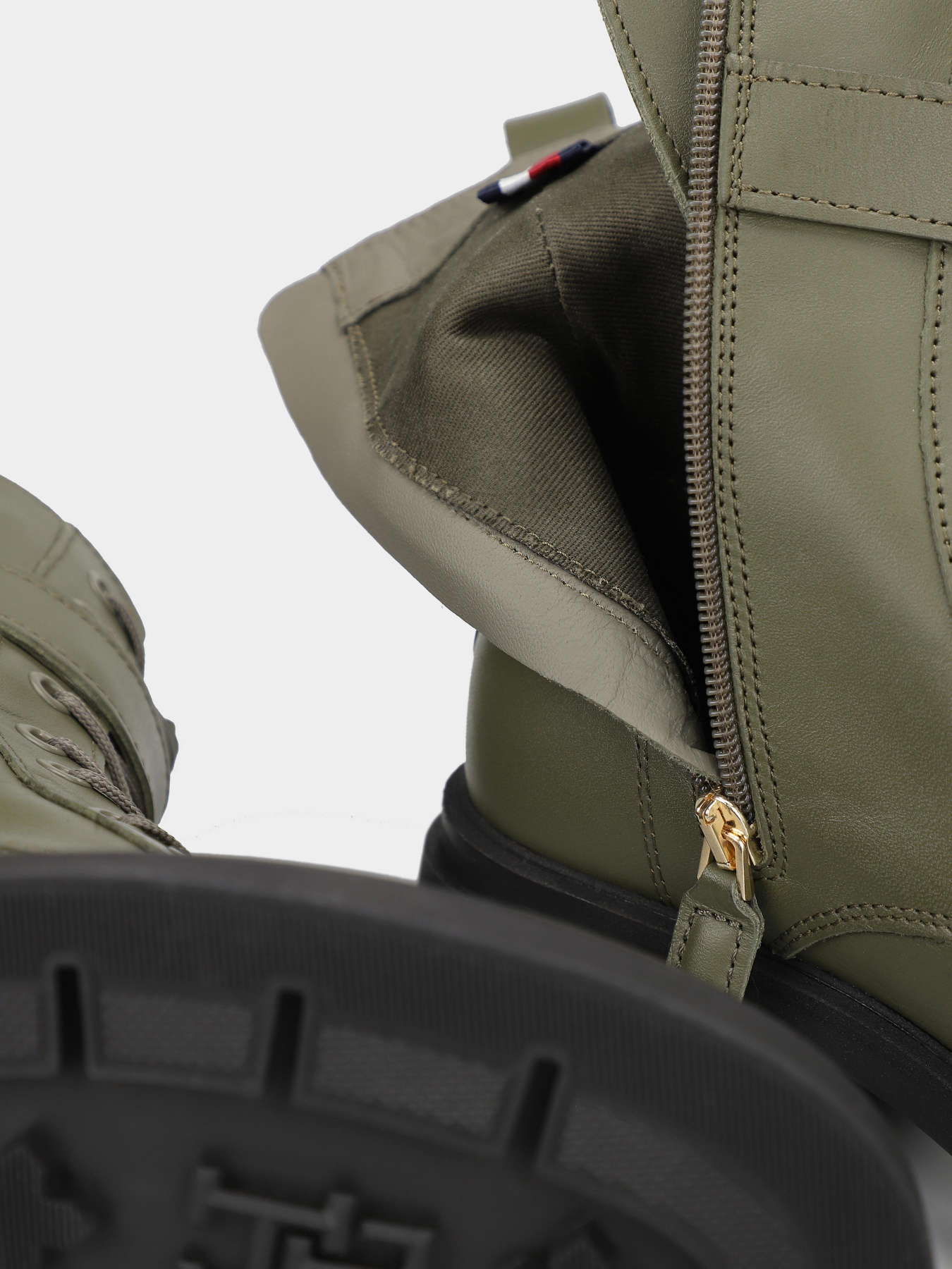 Ботинки Tommy Hilfiger Cool Feminine Bikerboot модель FW0FW07322-RBN Фото