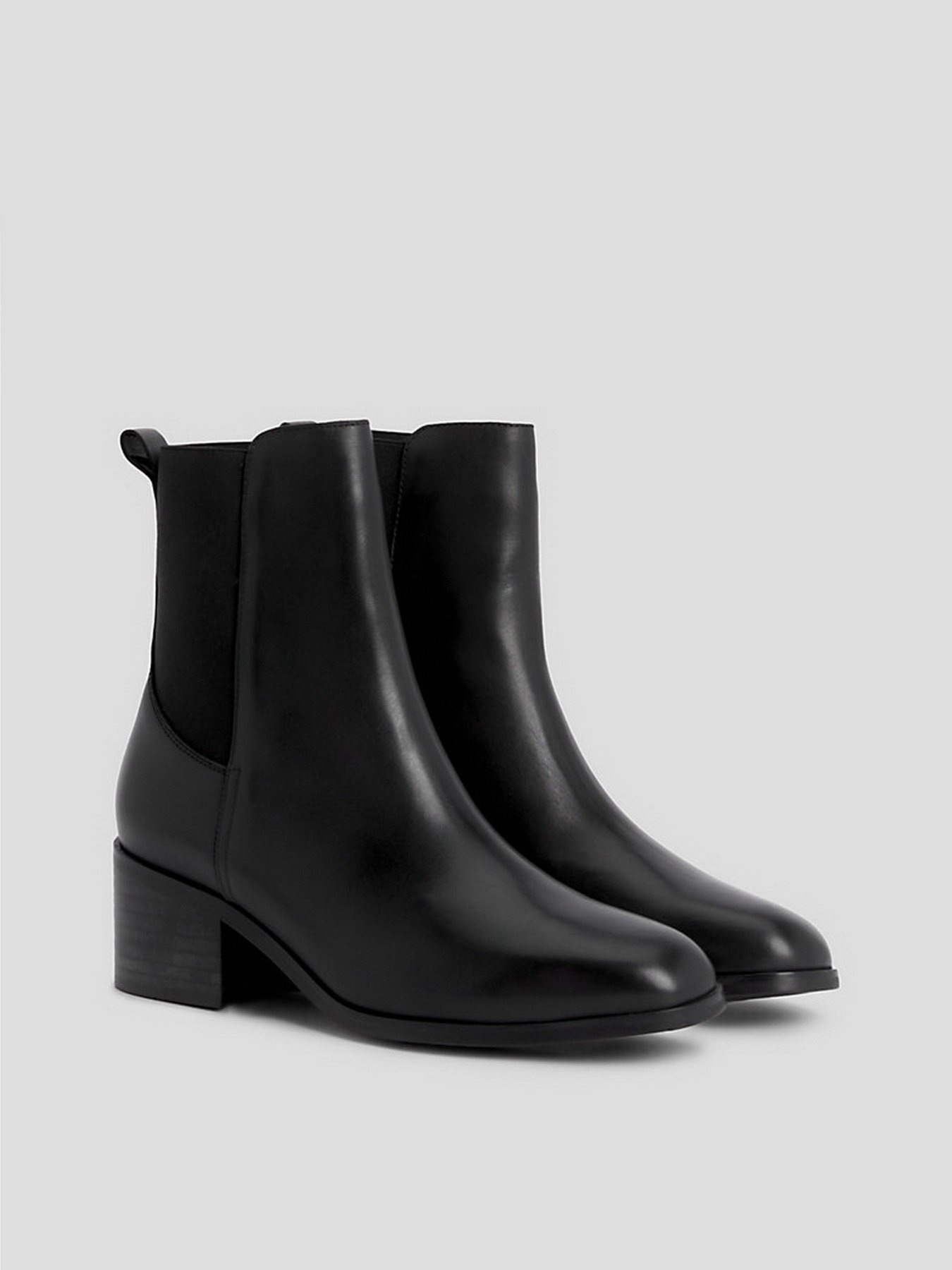 Бoтильоны Tommy Hilfiger Essential Chelsea Boot модель FW0FW07516-BDS Фото