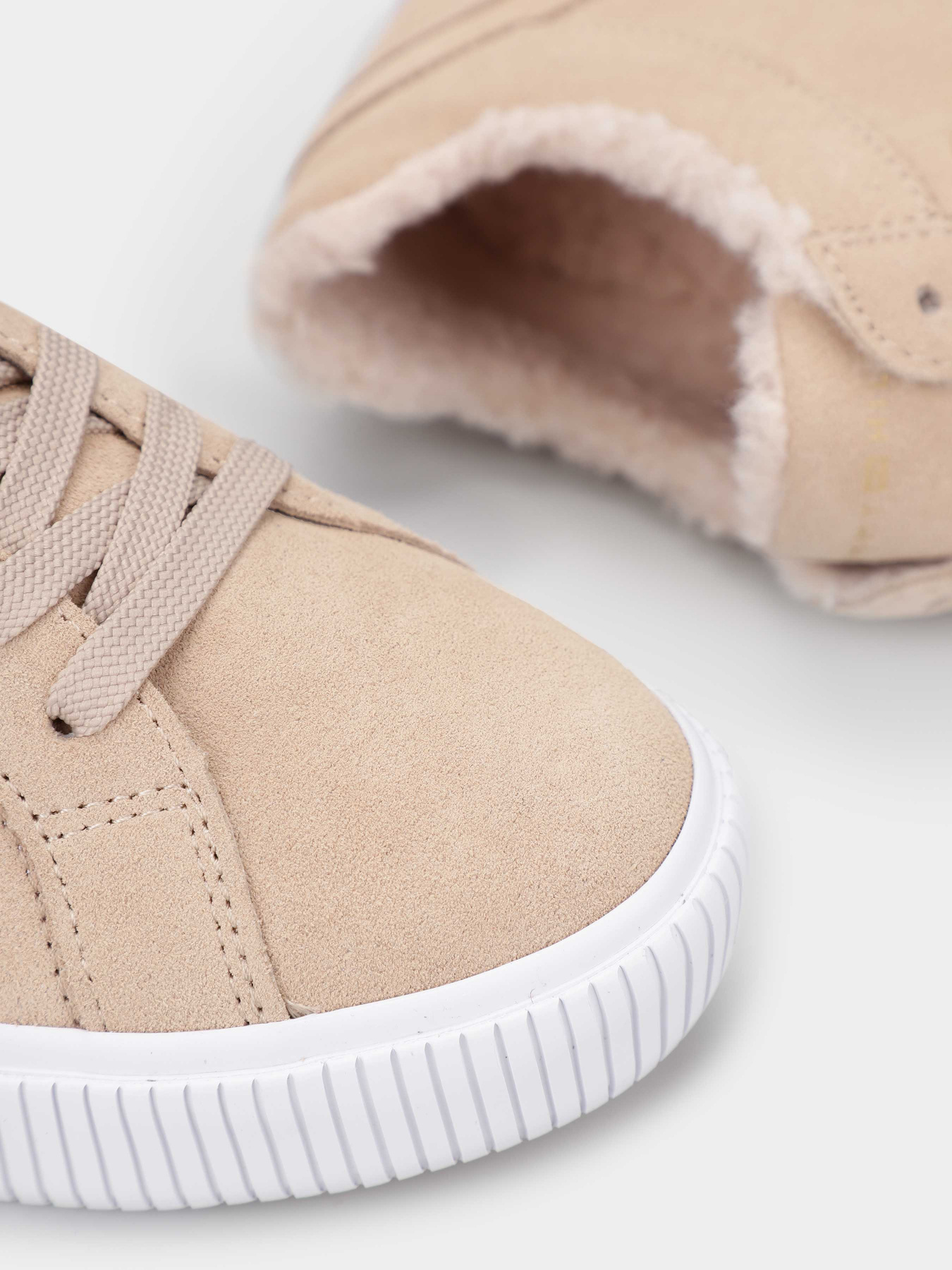 Кеди низькі Tommy Hilfiger Suede Lace-Up Trainers модель FW0FW07548-ABO Кеди низькі Tommy Hilfiger Suede Lace-Up Trainers модель FW0FW07548-ABO Фото