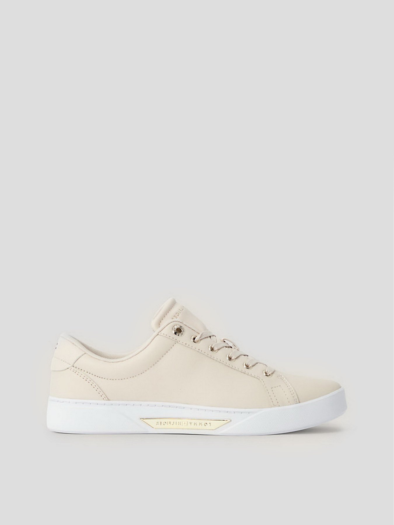 Кеды низкие Tommy Hilfiger Genuine Leather Logo Detailed Sneaker модель FW0FW07560-ABH Фото