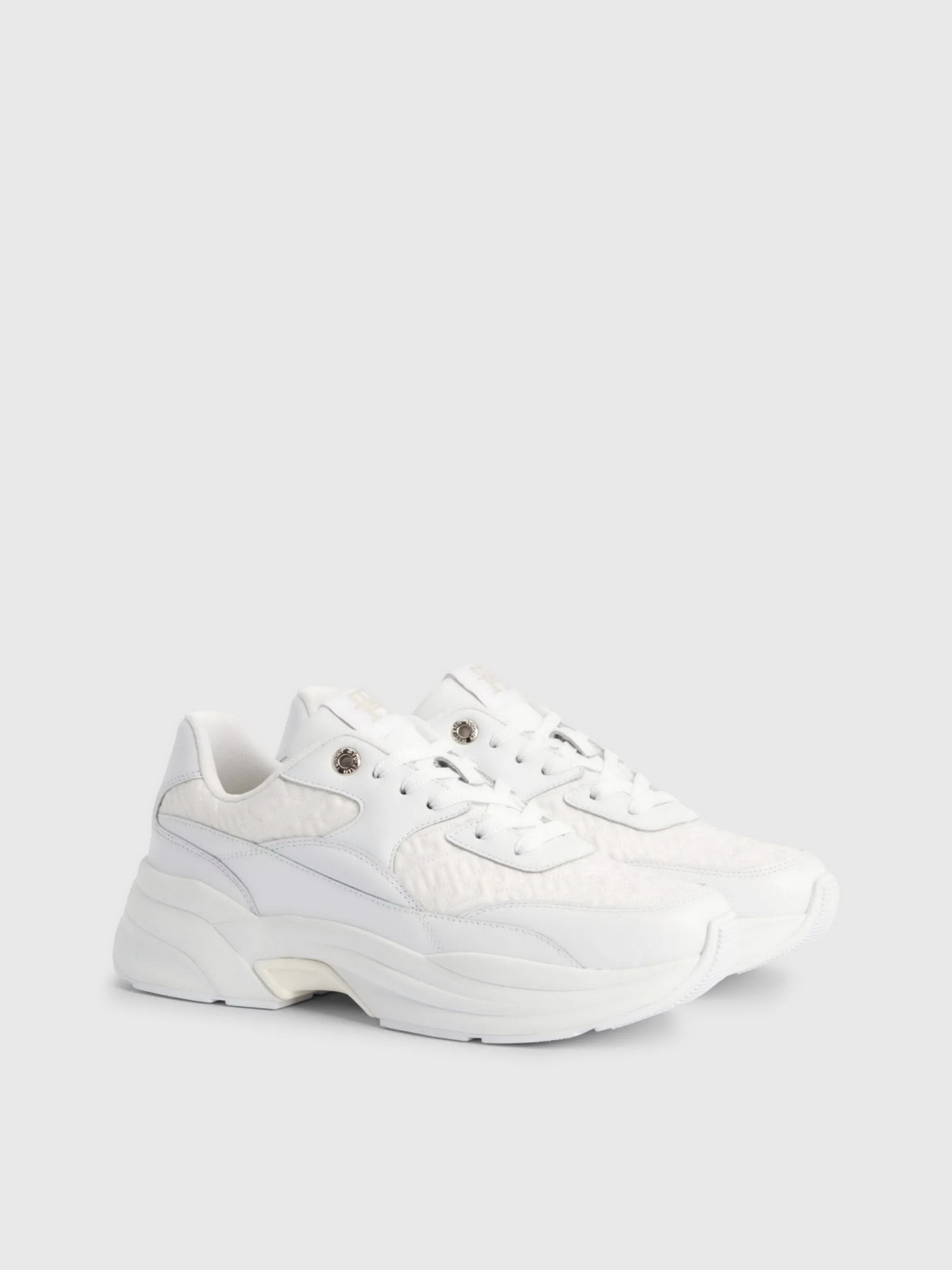 Кроссовки Tommy Hilfiger Monogram Chunky Sole Mid-Top Trainers модель FW0FW07572-YBS Фото