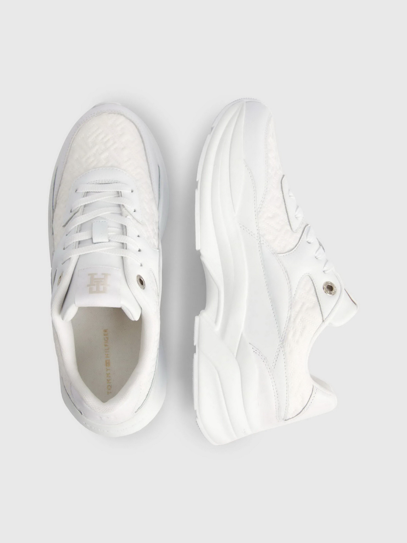 Кросівки повсякденні Tommy Hilfiger Monogram Chunky Sole Mid-Top Trainers модель FW0FW07572-YBS Кросівки повсякденні Tommy Hilfiger Monogram Chunky Sole Mid-Top Trainers модель FW0FW07572-YBS Фото