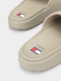 Шлепанцы Tommy Hilfiger модель EN0EN02448-PKQ Фото