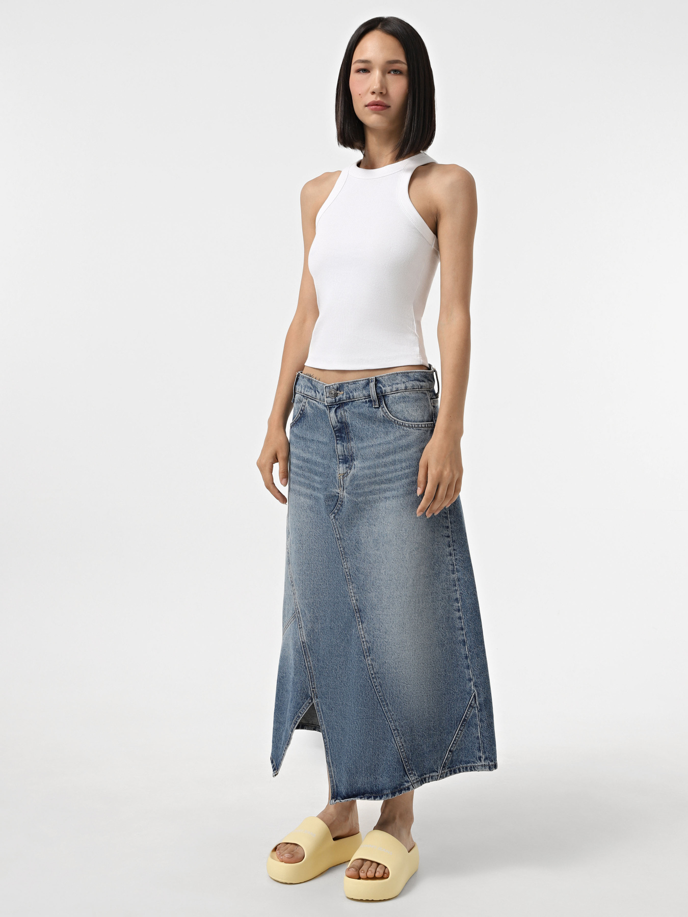 Шльопанці Tommy Hilfiger модель EN0EN02454-ZHO Шльопанці Tommy Hilfiger модель EN0EN02454-ZHO Фото