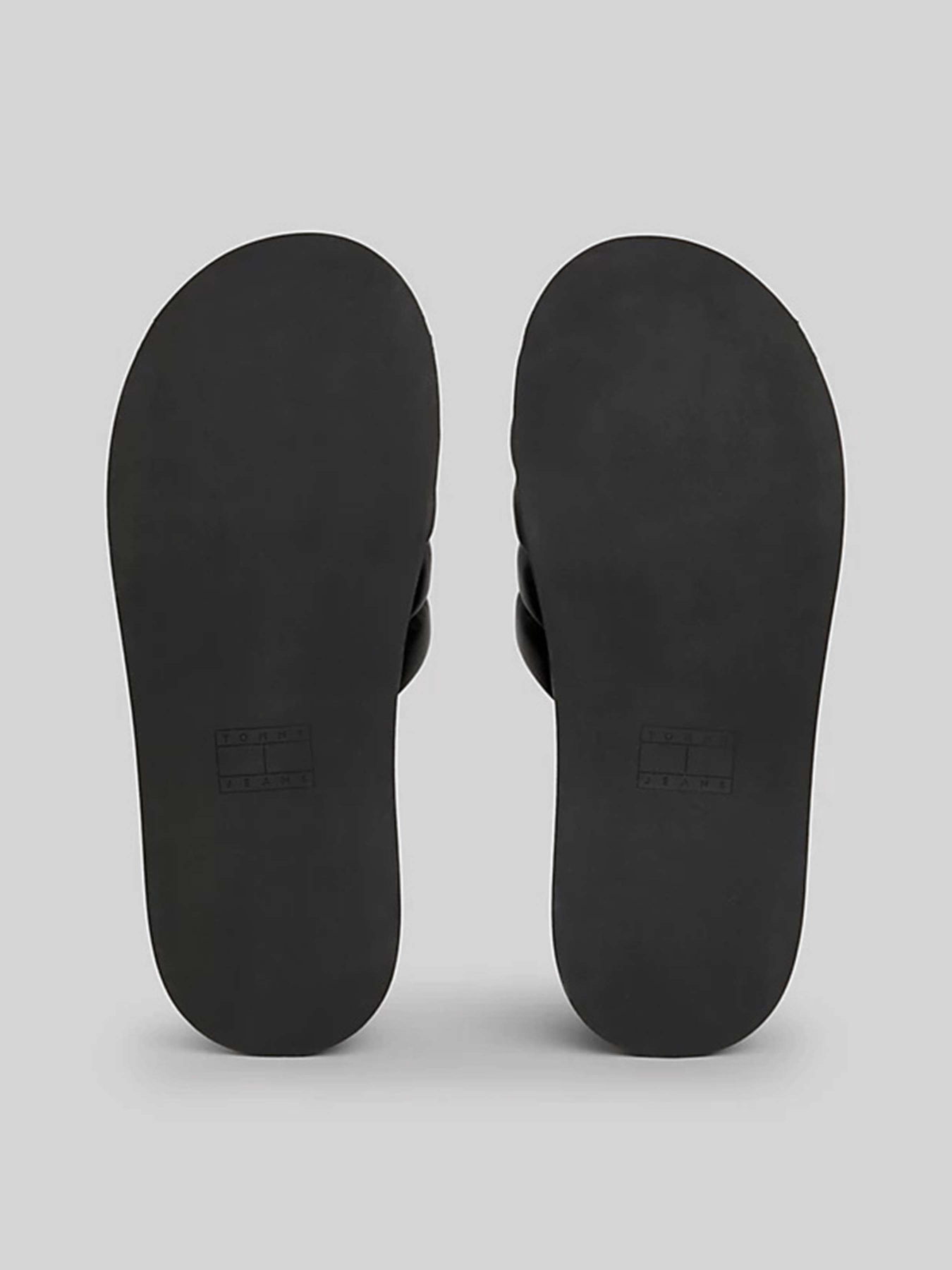 Шлепанцы Tommy Hilfiger модель EN0EN02455-BDS Фото