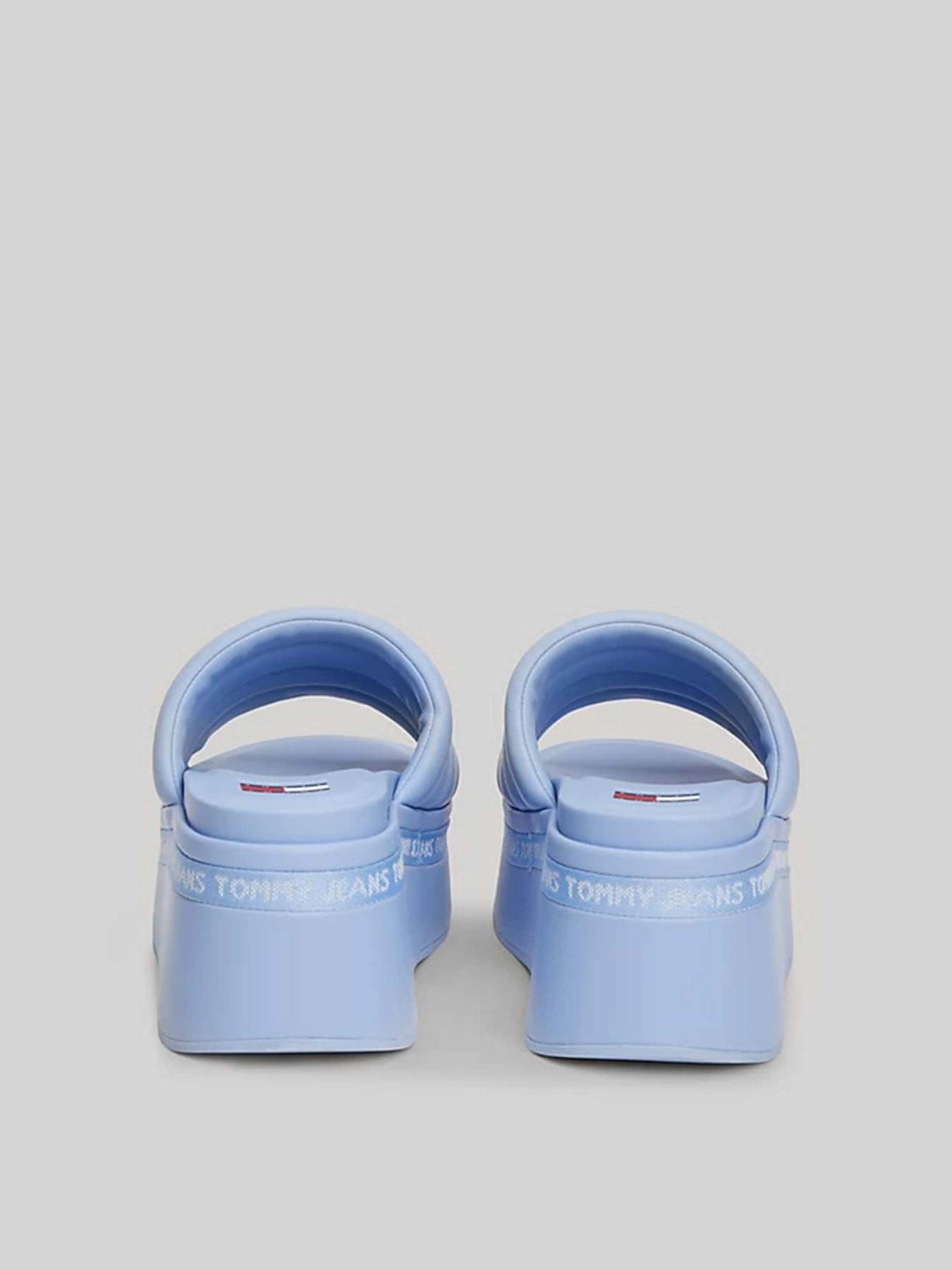 Шлепанцы Tommy Hilfiger модель EN0EN02455-C3S Фото