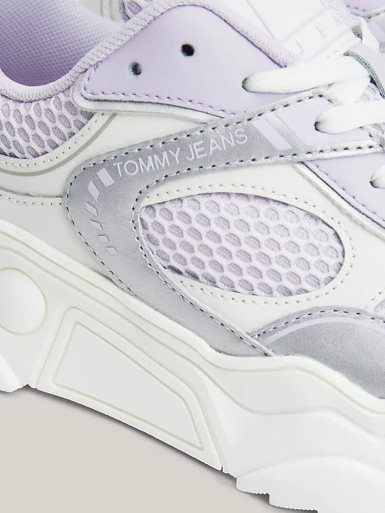 Кросівки повсякденні Tommy Hilfiger модель EN0EN02492-W06 Фото