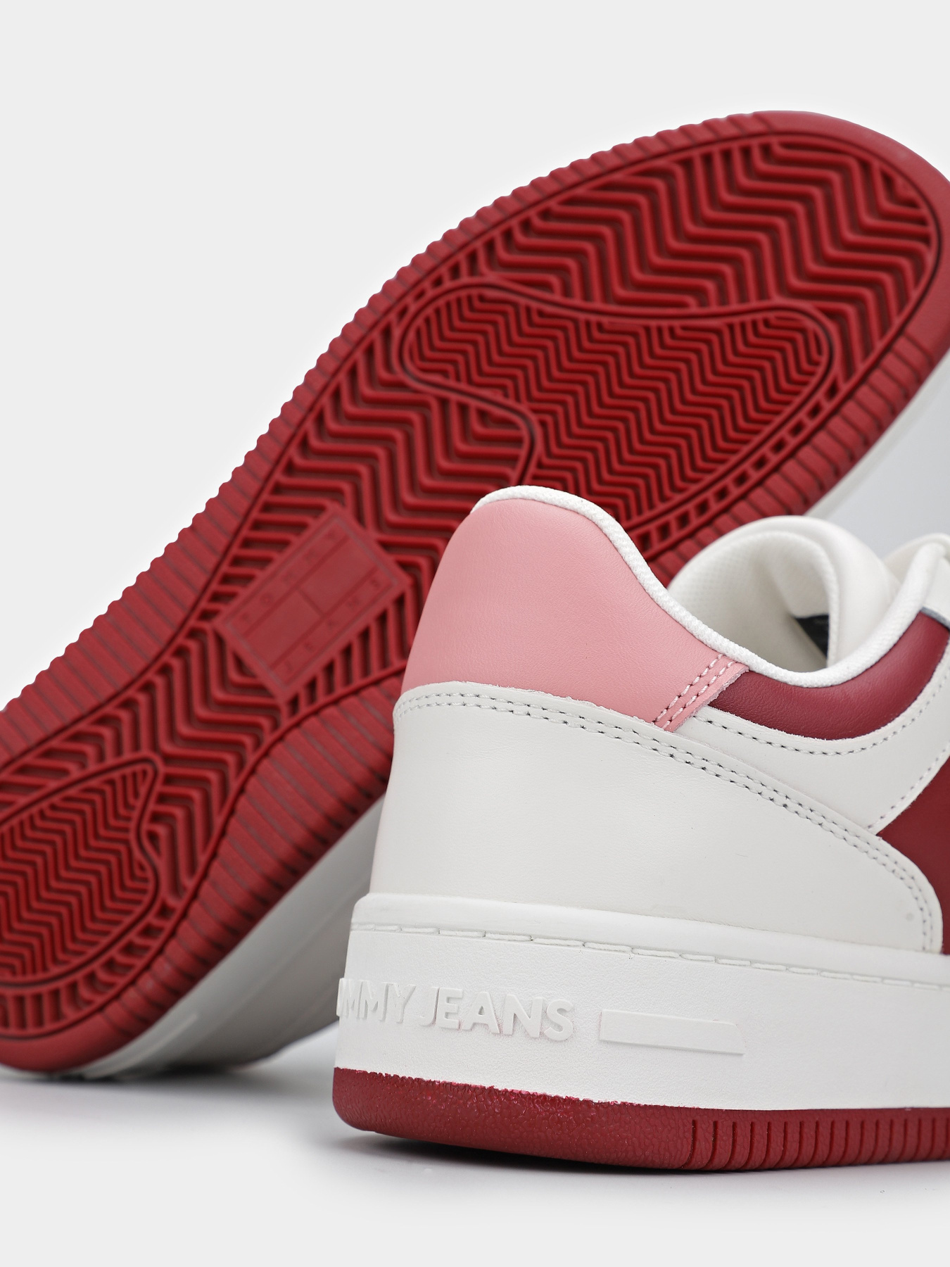 Кеди низькі Tommy Hilfiger модель EN0EN02571-XKG Кеди низькі Tommy Hilfiger модель EN0EN02571-XKG Фото