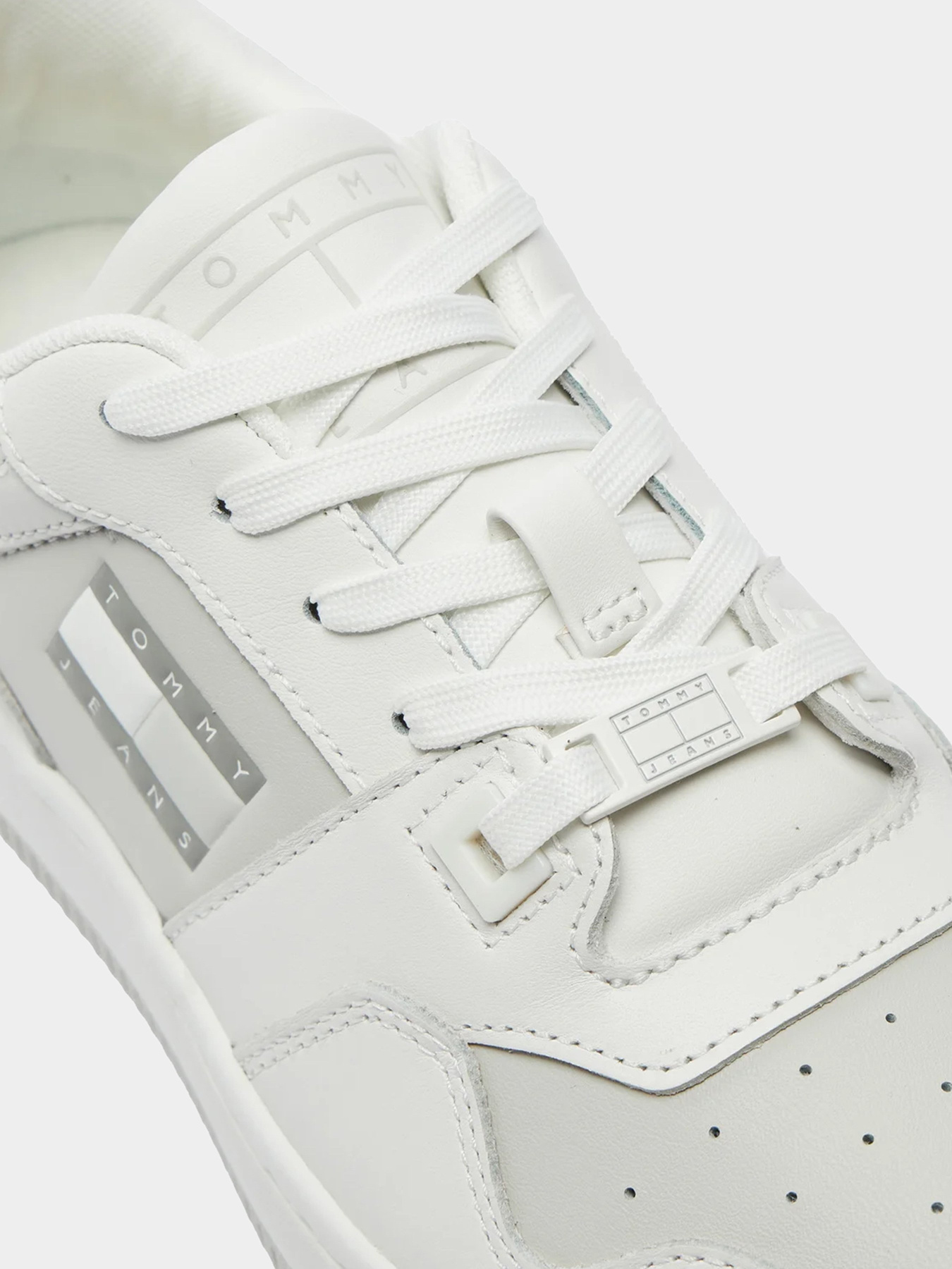 Кеди низькі Tommy Hilfiger модель EN0EN02571-P06 Кеди низькі Tommy Hilfiger модель EN0EN02571-P06 Фото