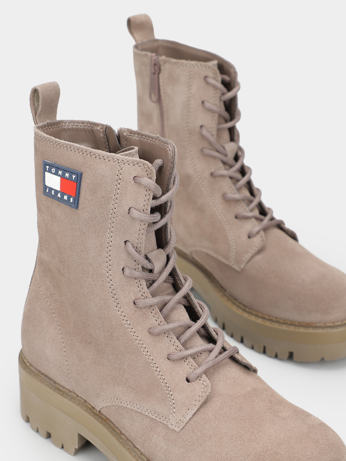 Ботинки Tommy Hilfiger модель EN0EN02630-PKC Ботинки Tommy Hilfiger модель EN0EN02630-PKC Фото