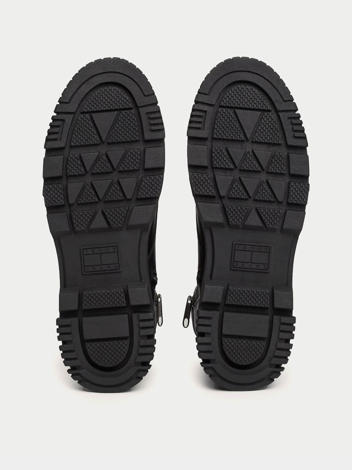 Черевики Tommy Hilfiger модель EN0EN02665-BDS Фото