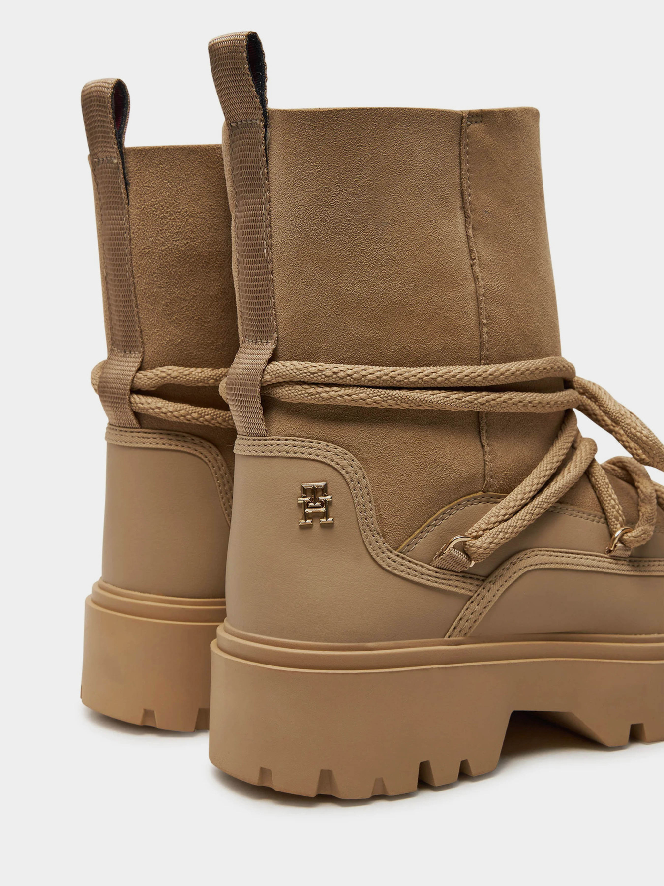 Ботинки Tommy Hilfiger модель FW0FW08085-AEG Фото