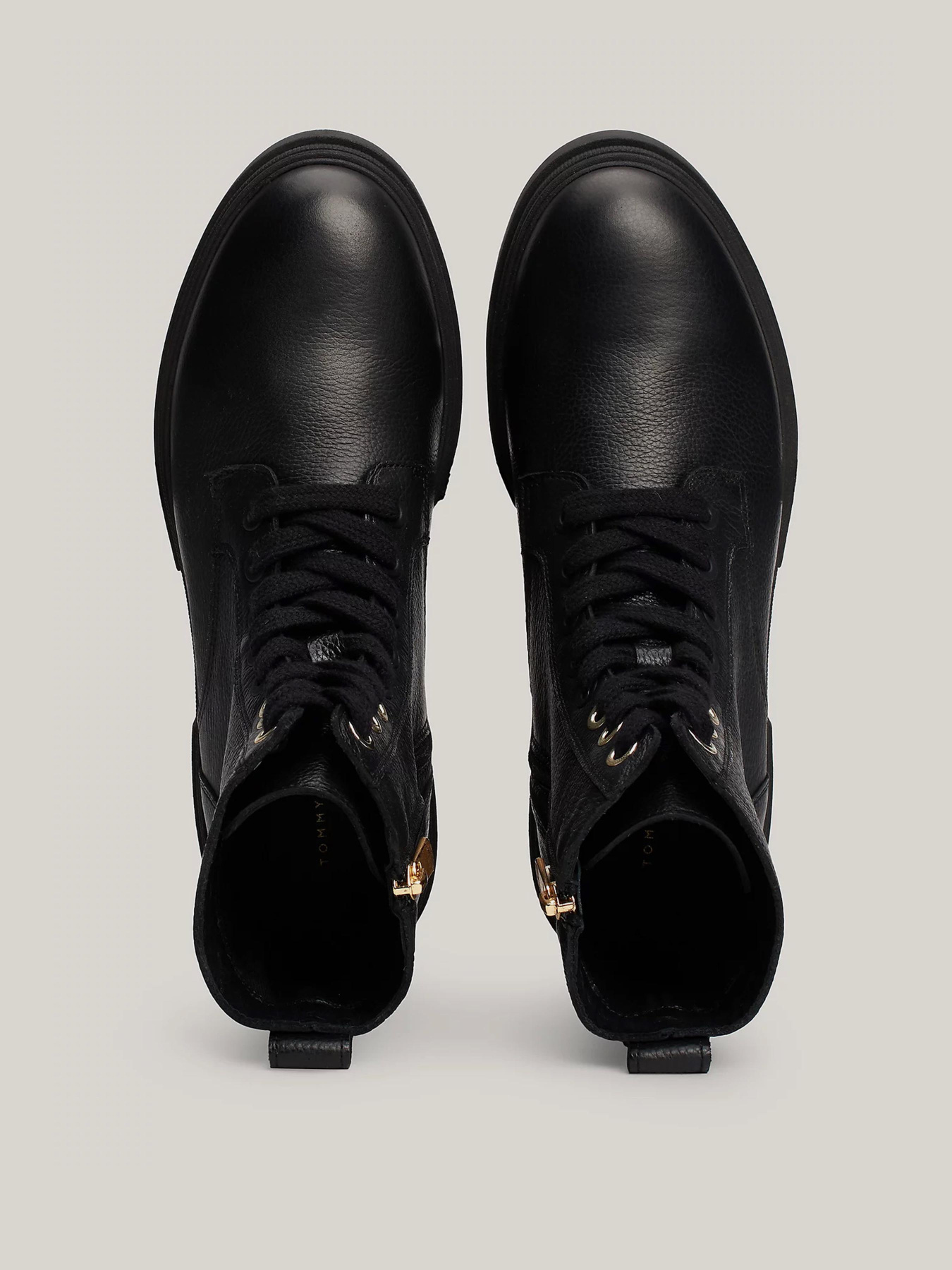 Ботинки Tommy Hilfiger модель FW0FW08160-BDS Фото