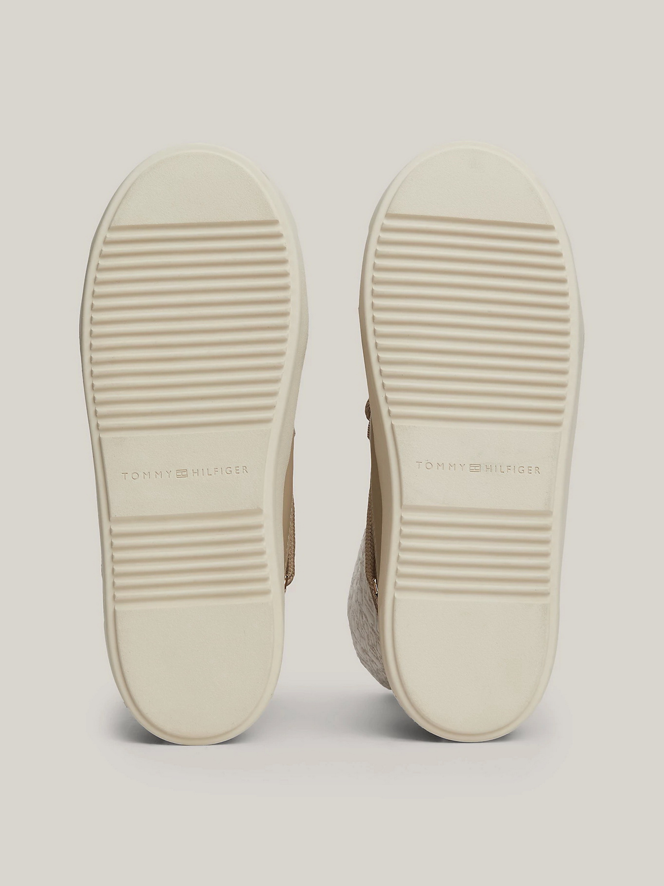 Чоботи дутики Tommy Hilfiger модель FW0FW08430-AEG Фото