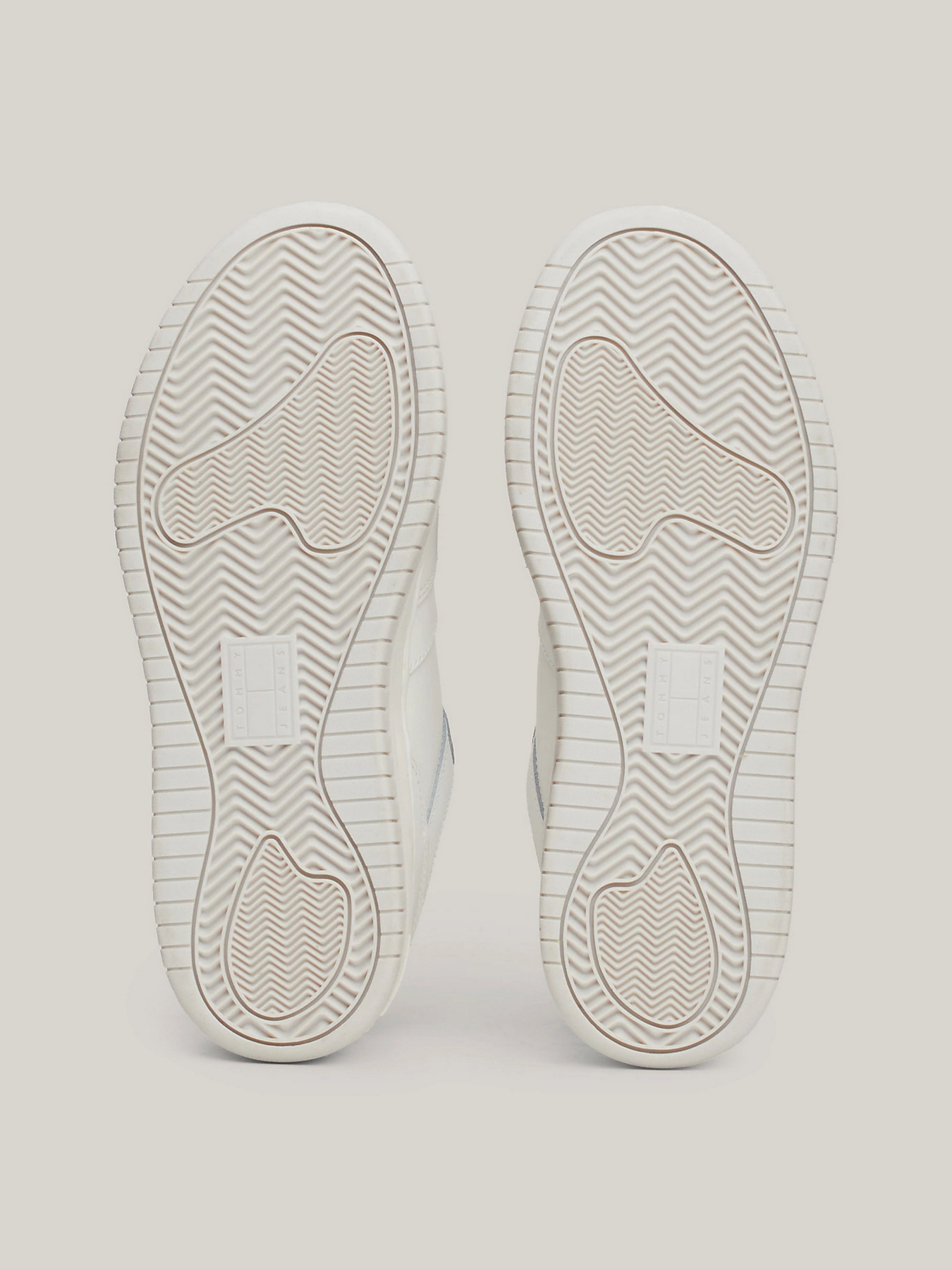 Кеди низькі Tommy Hilfiger модель EN0EN02607-YBL Фото