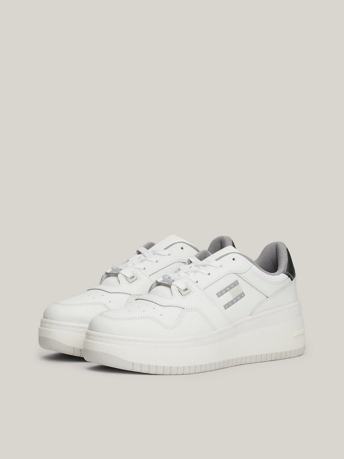 Кеди низькі Tommy Hilfiger модель EN0EN02607-YBL Фото