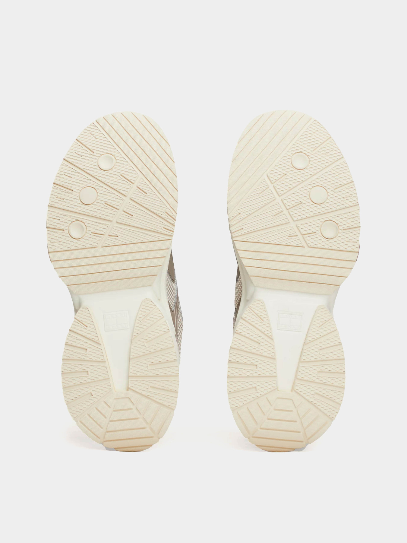 Кросівки Tommy Hilfiger модель EN0EN02620-RBK Фото