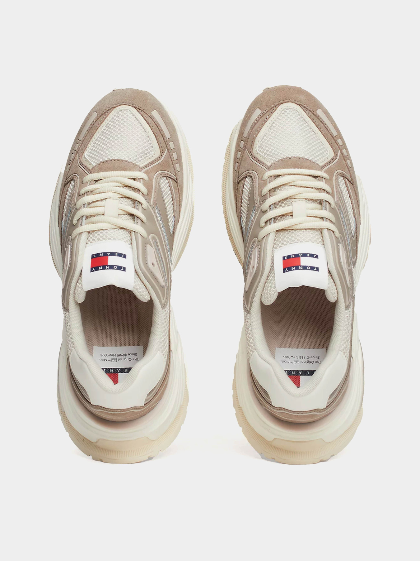 Кросівки повсякденні Tommy Hilfiger модель EN0EN02620-RBK Фото