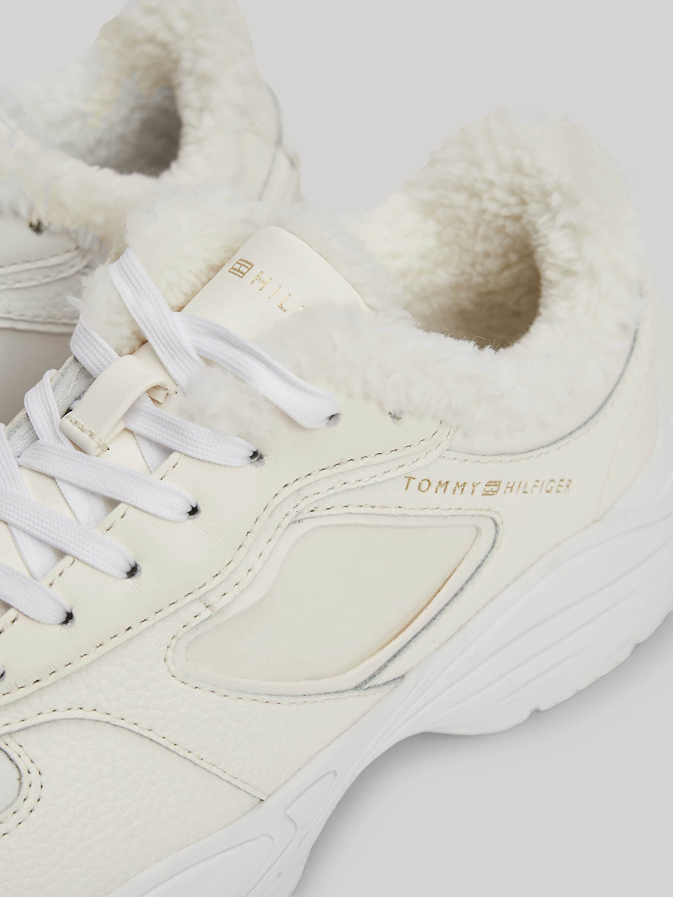 Кроссовки повседневные Tommy Hilfiger модель FW0FW08125-YBH Кроссовки повседневные Tommy Hilfiger модель FW0FW08125-YBH Фото