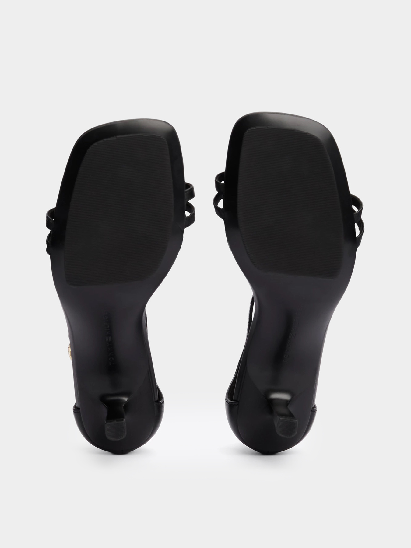 Босоножки Tommy Hilfiger модель FW0FW08572-BDS Фото