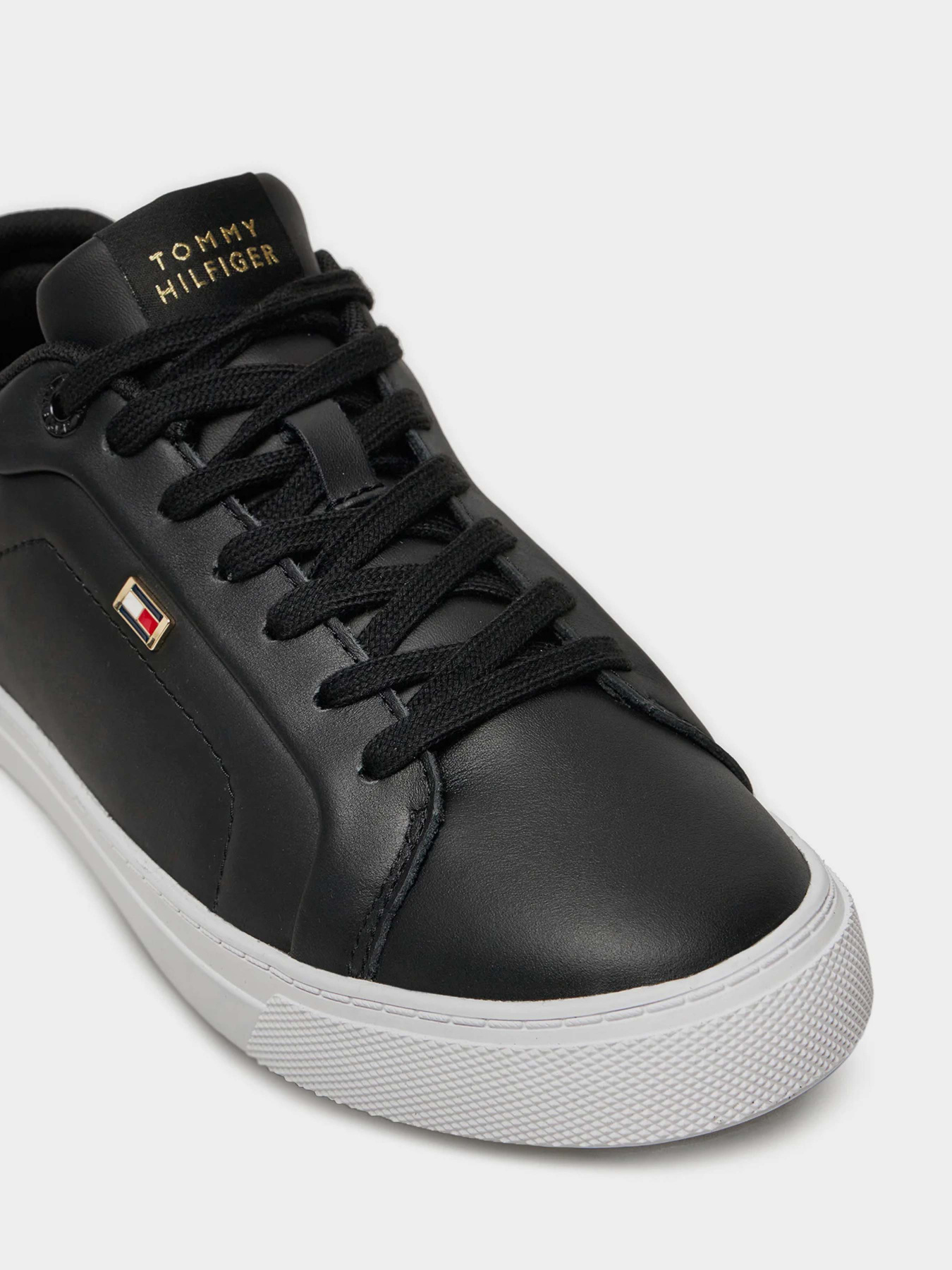 Кеди низькі Tommy Hilfiger модель FW0FW08327-BDS Кеди низькі Tommy Hilfiger модель FW0FW08327-BDS Фото