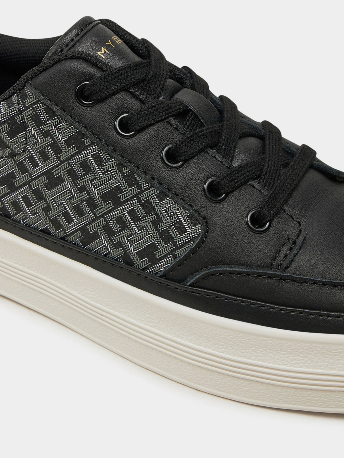 Кеди низькі Tommy Hilfiger модель FW0FW08331-BDS Кеди низькі Tommy Hilfiger модель FW0FW08331-BDS Фото