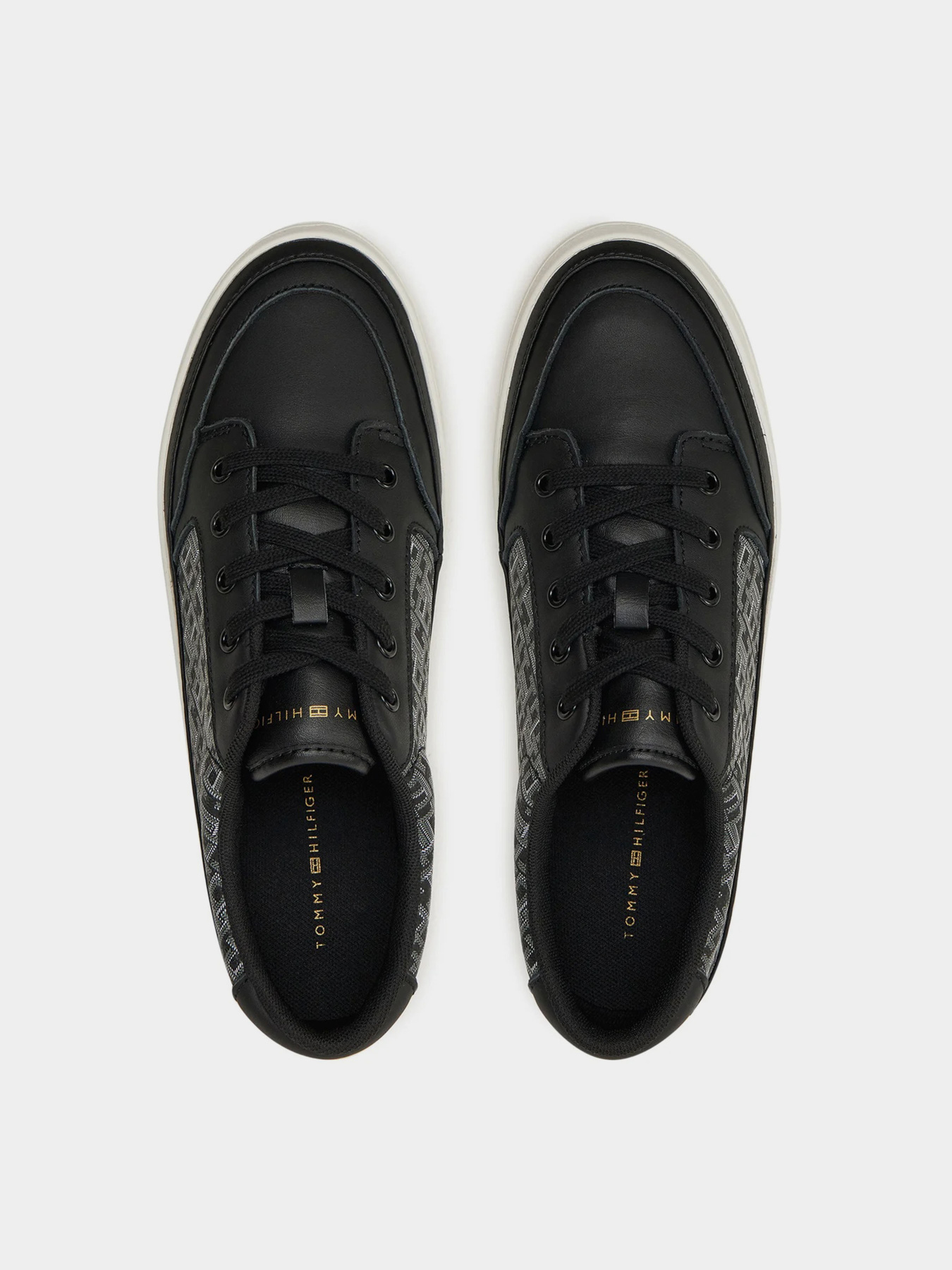 Кеди низькі Tommy Hilfiger модель FW0FW08331-BDS Кеди низькі Tommy Hilfiger модель FW0FW08331-BDS Фото